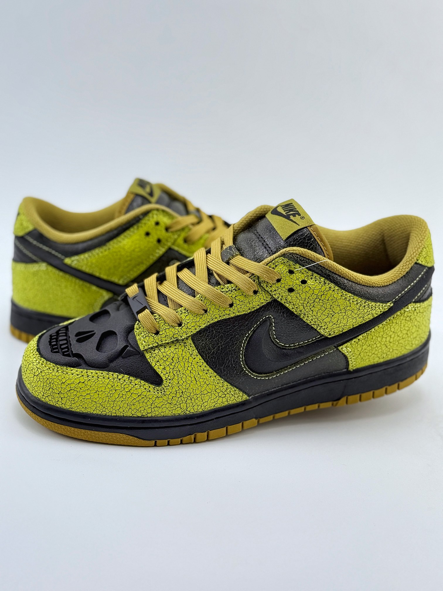 Nike SB Dunk Low ”Halloween” 绿黑  HV6103-300