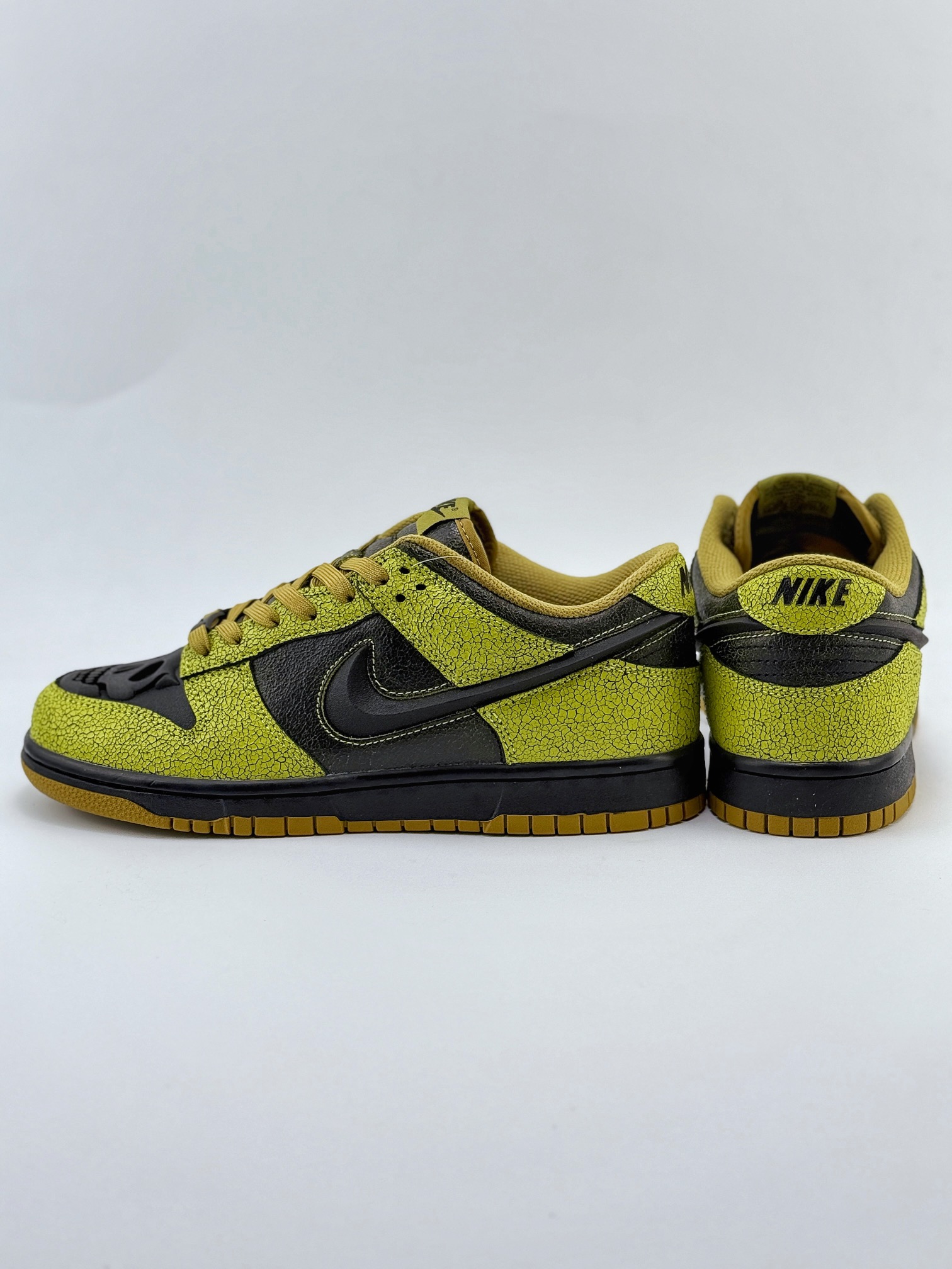 Nike SB Dunk Low ”Halloween” 绿黑  HV6103-300