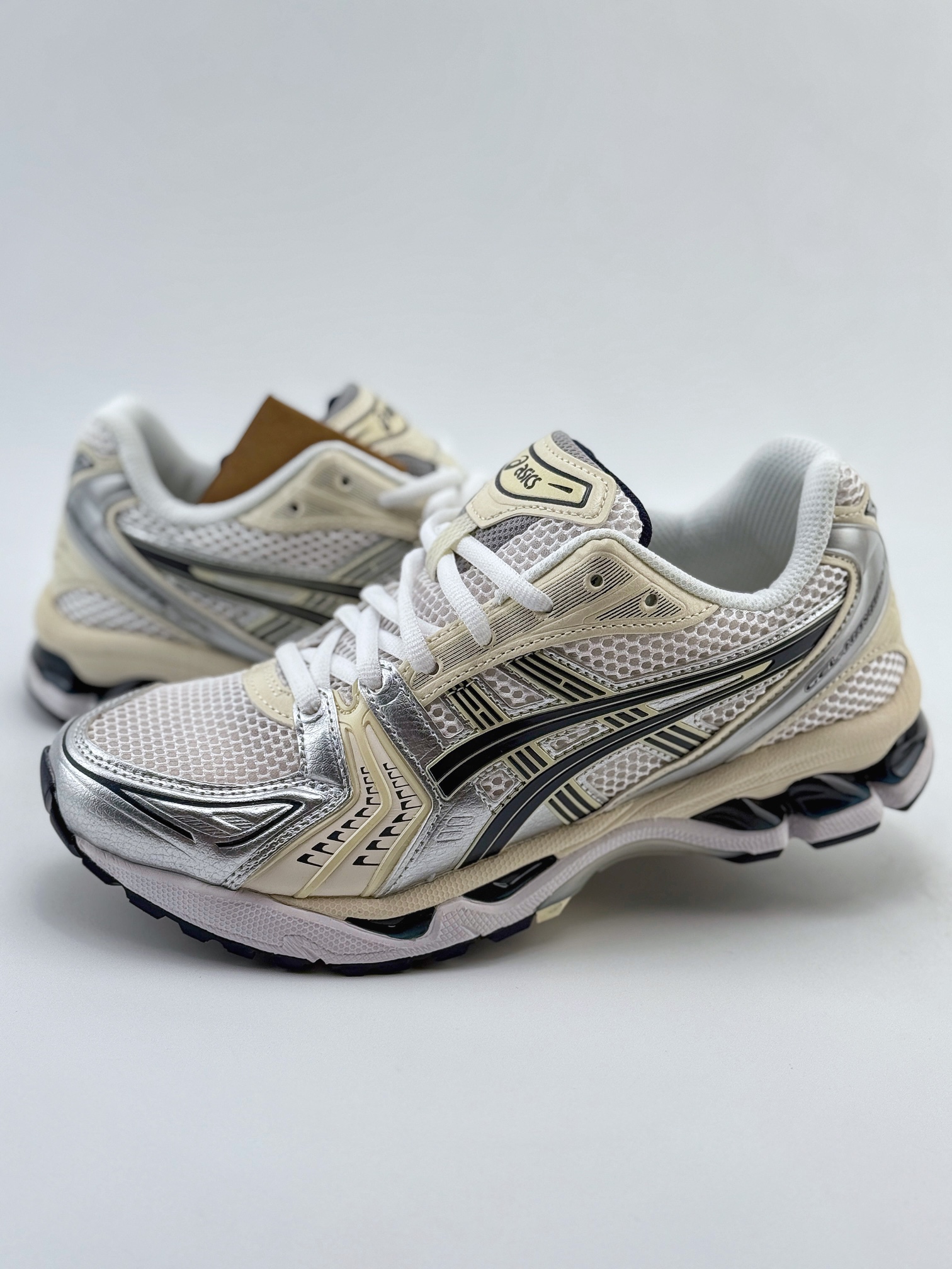 Asics Gel-Kayano 14 版本 亚瑟士运动休闲透气专业跑鞋  1202A056-109