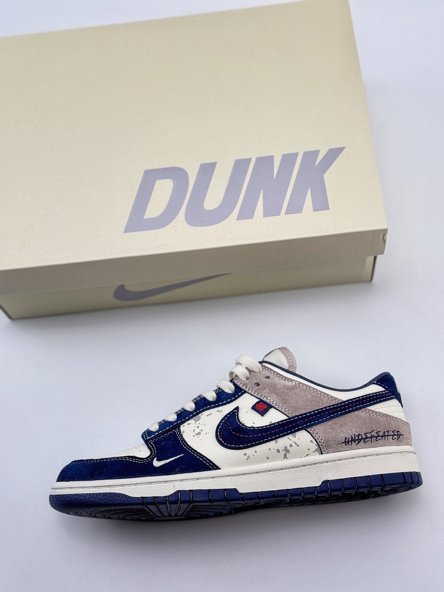 Nike SB Dunk Low x UNDEFEATED 白蓝灰  DJ2024-041