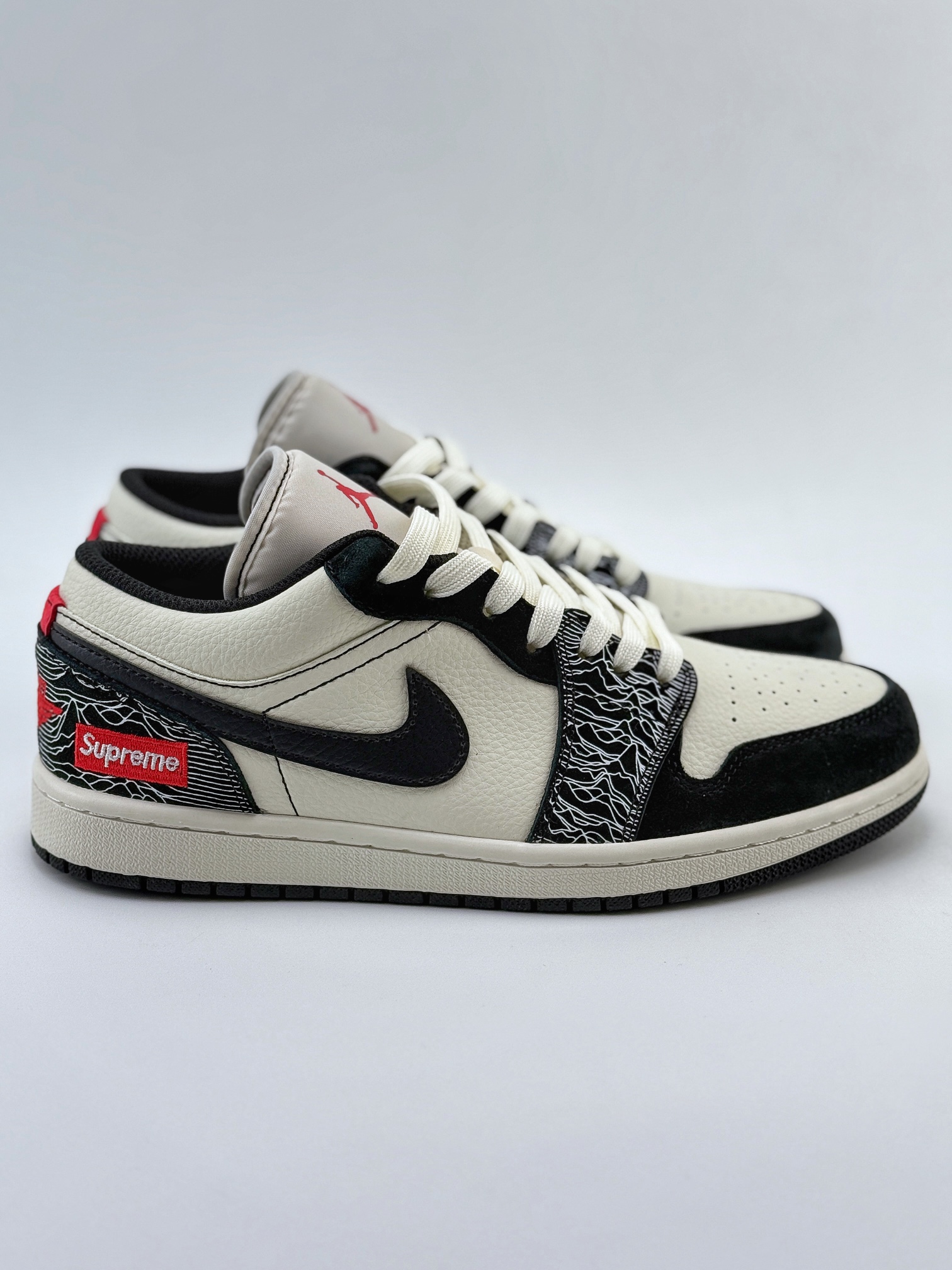 Air Jordan 1 Retro Low x Supreme 米黑 DC2024-032