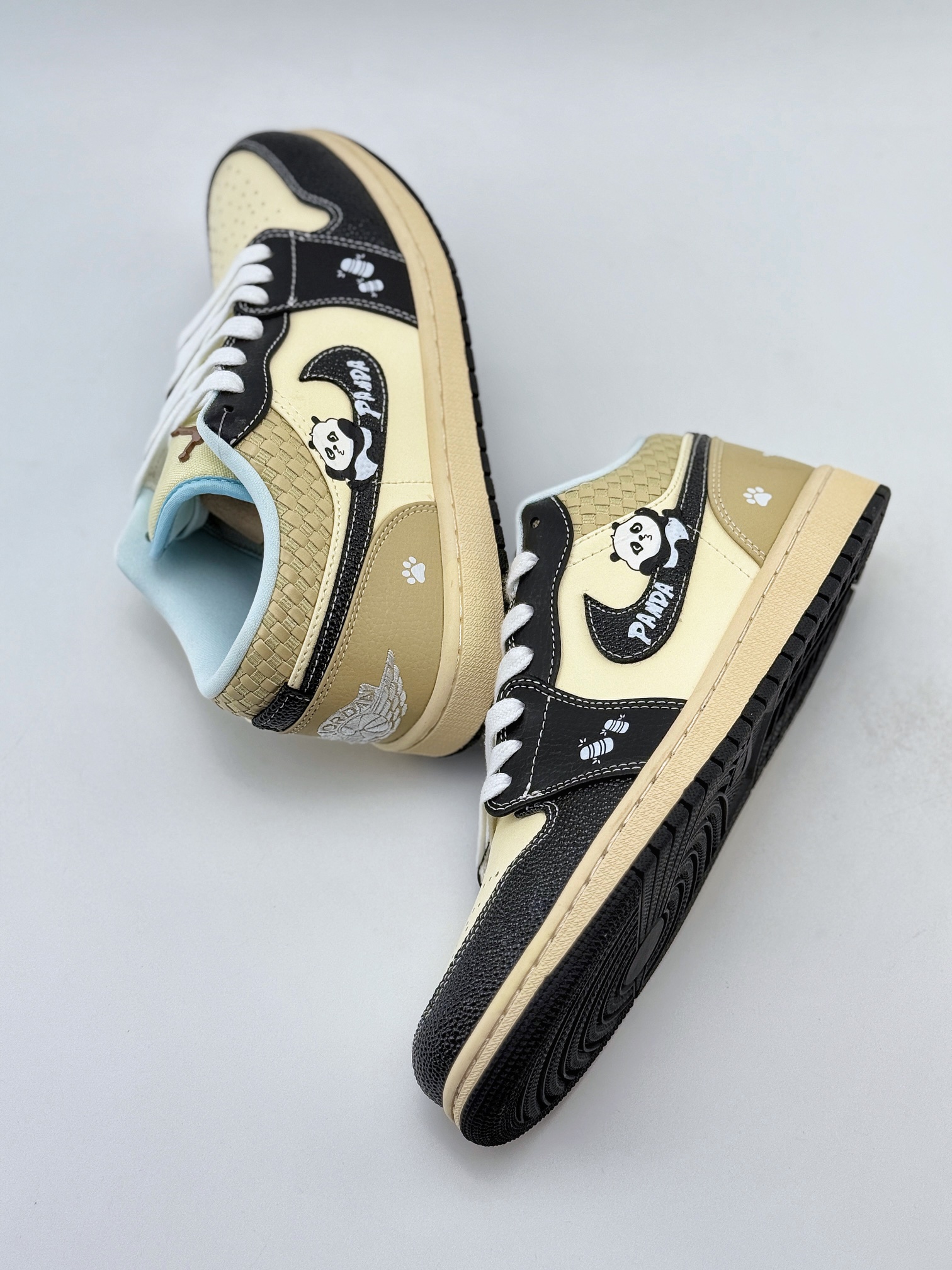 Air Jordan 1 Retro Low 嘟嘴熊猫 星之禾  DC0774-101