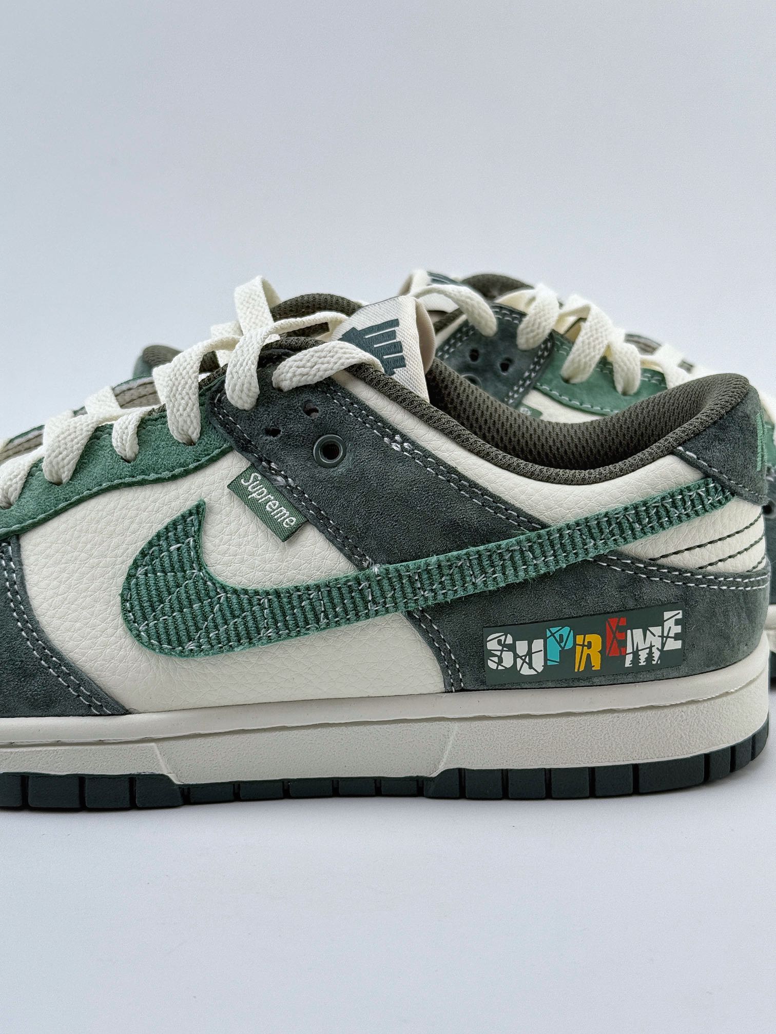 Nike SB Dunk Low x Supreme x UNDEFEATED 白绿翻毛 DJ2024-042