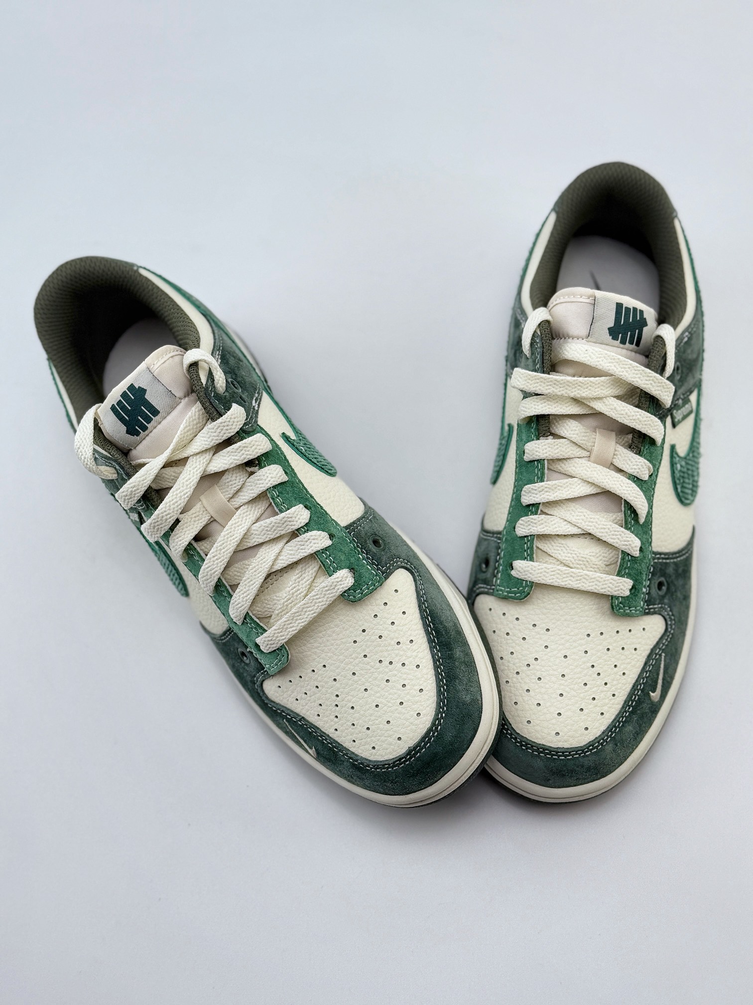 Nike SB Dunk Low x Supreme x UNDEFEATED 白绿翻毛 DJ2024-042