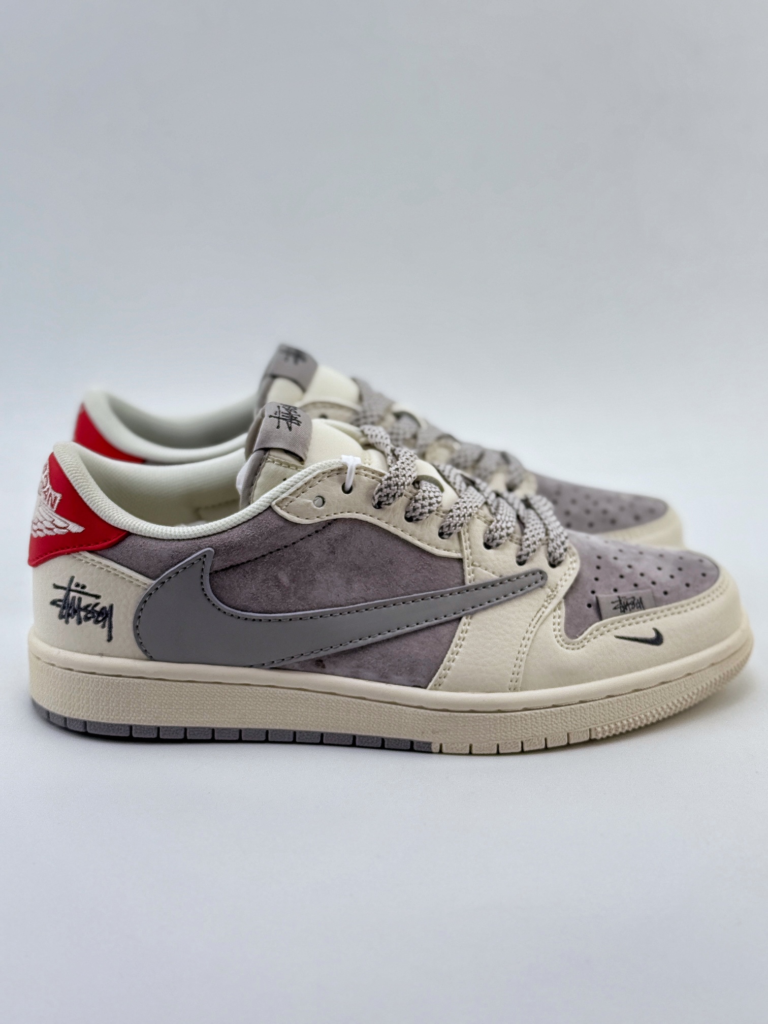 Travis Scott x Nike Air Jordan 1 Low x Stussy Air Jordan 1 Low 反转白灰红满天星倒钩 SJ2068-130