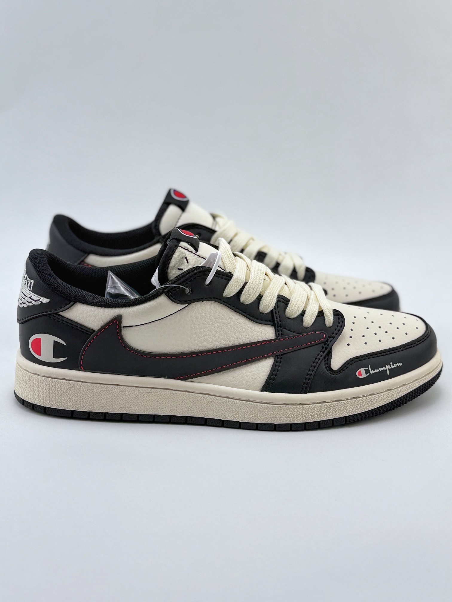 Travis Scott x Nike Air Jordan 1 Low x Champion Air Jordan 1 Low 反转米黑红线钩倒钩 QY1188-121