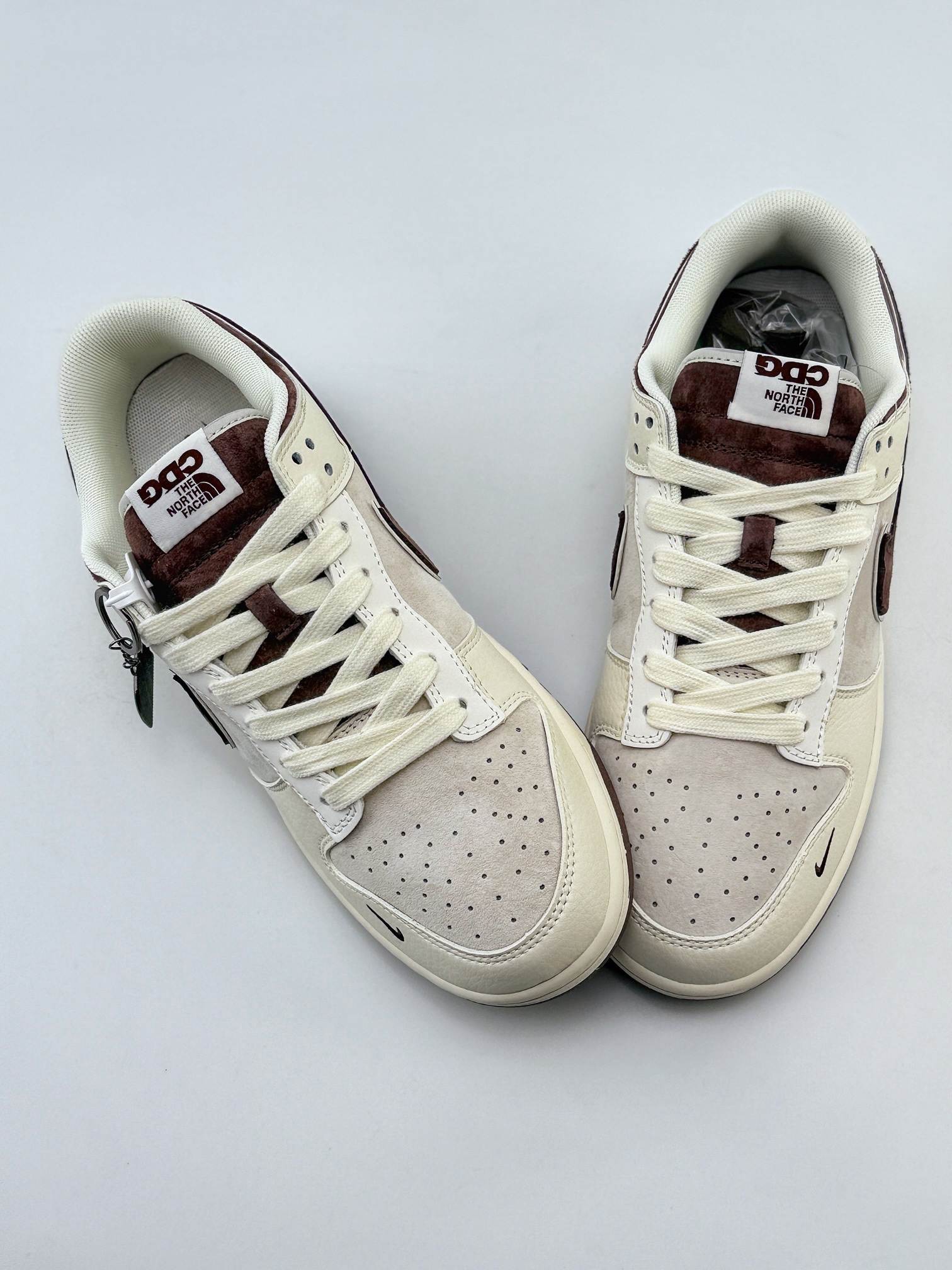 Nike SB Dunk Low x The North Face 白棕小钩 DQ1098-515