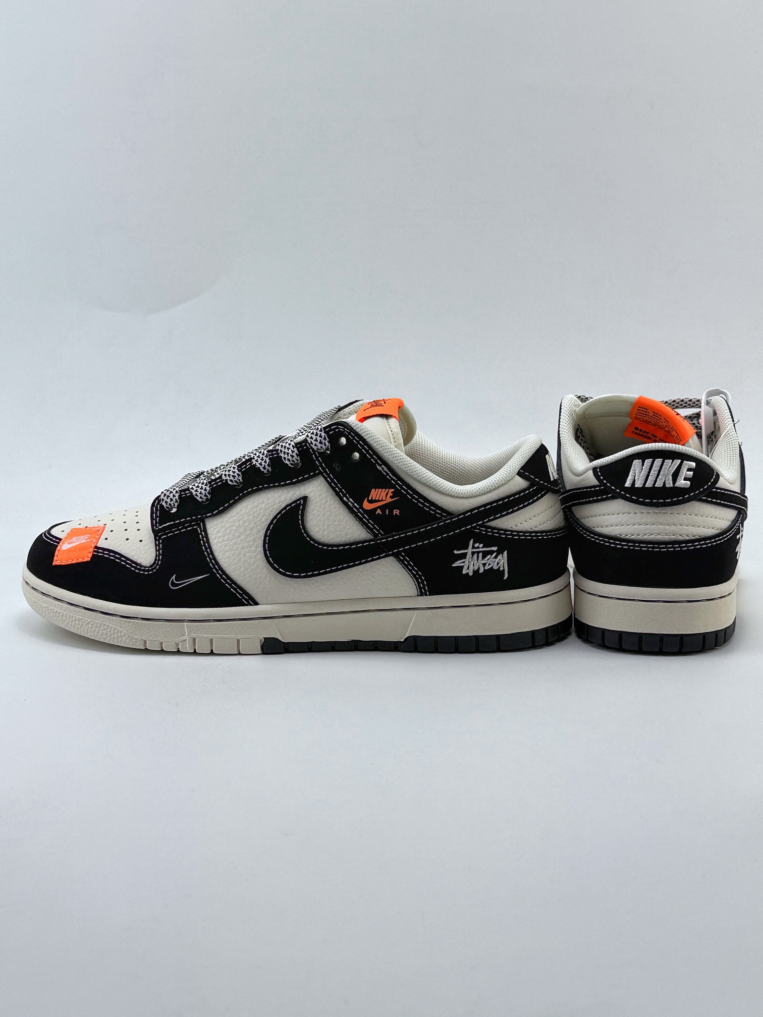 Nike SB Dunk Low x Stussy 黑白小钩满天星 MM1089-023