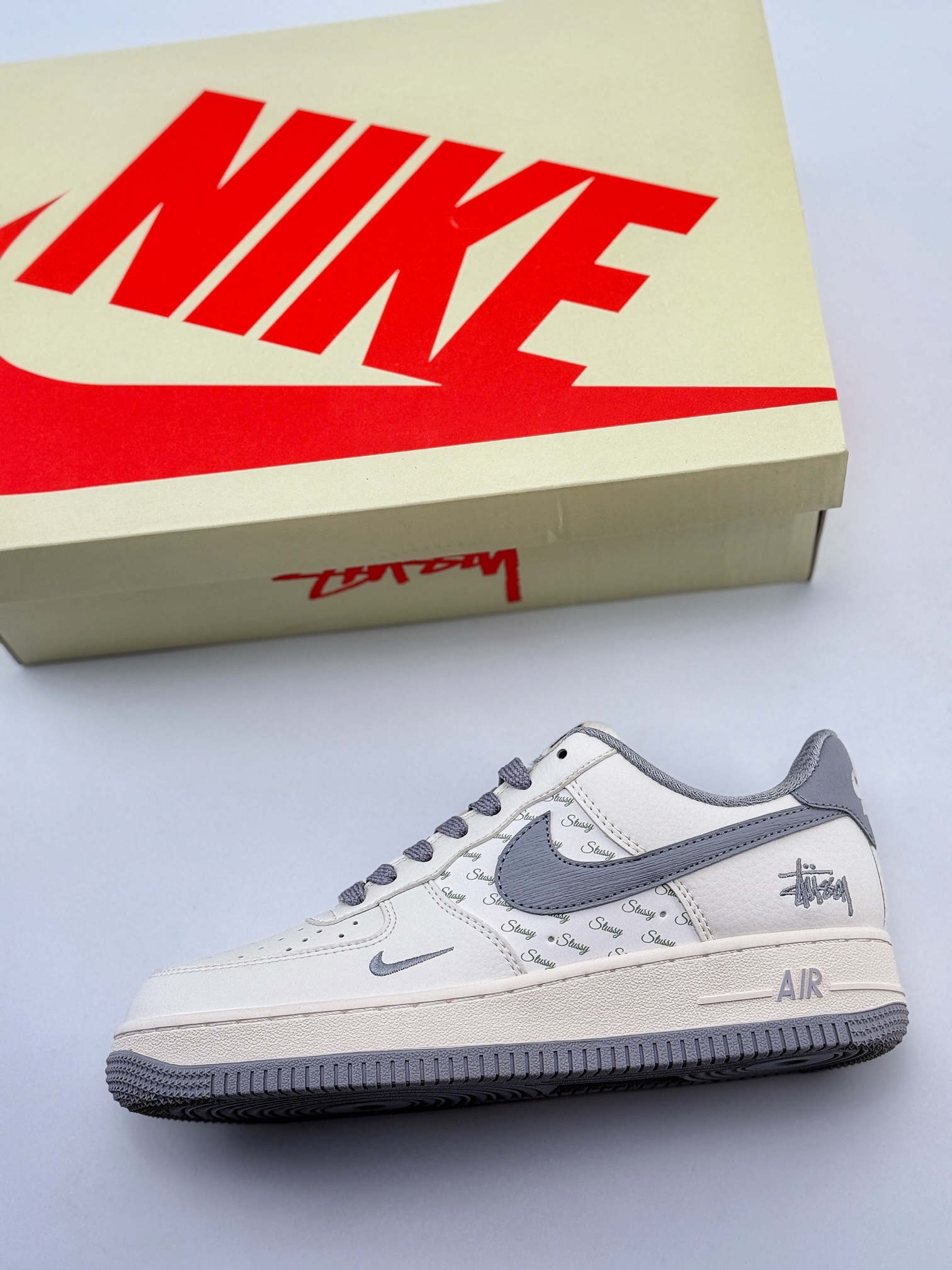 Nike Air Force 1 Low 07 x Stussy 白灰小钩满天星 XZ3328-005