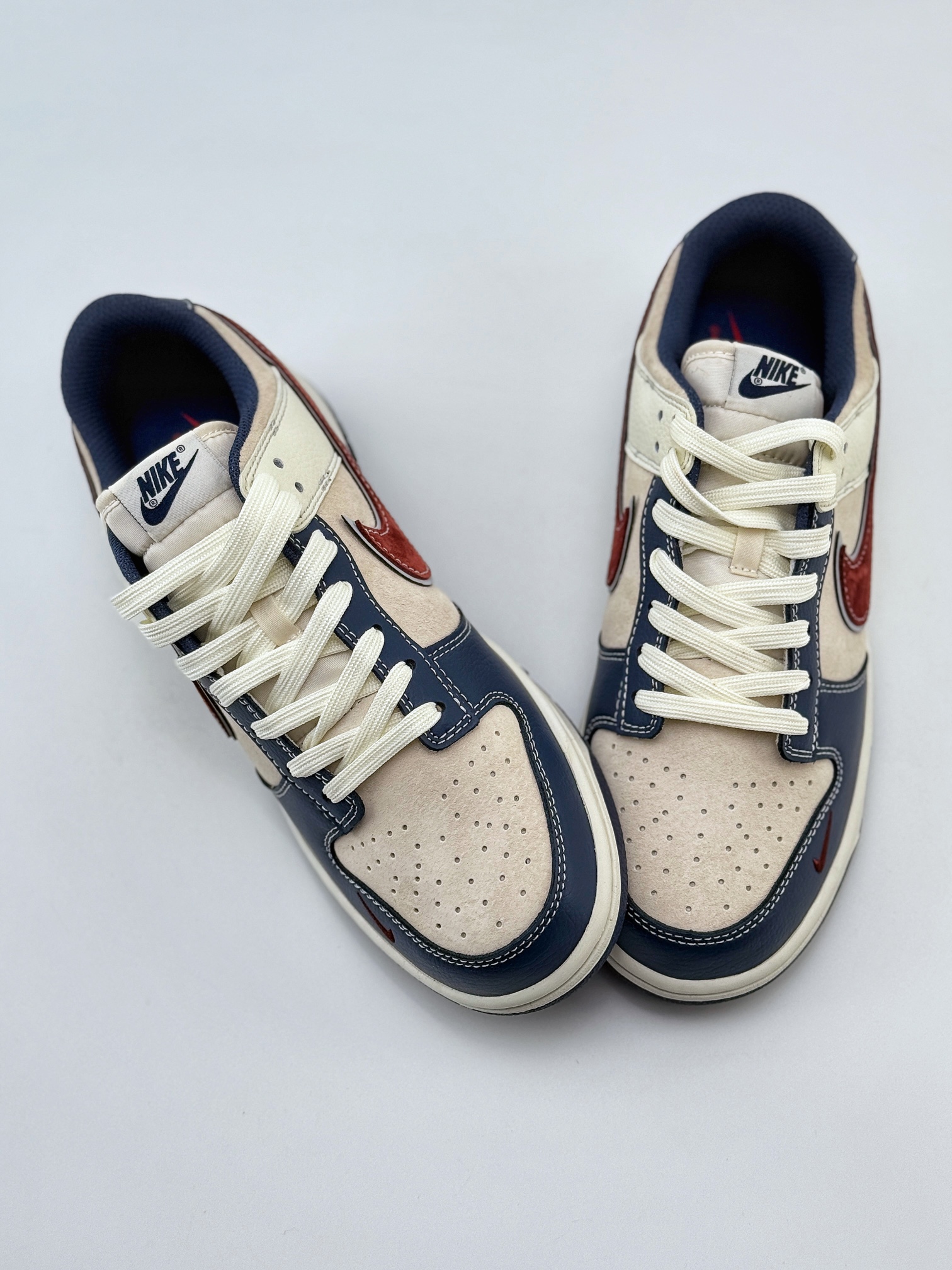 Nike SB Dunk Low x The North Face 米蓝红小钩 DJ2024-036