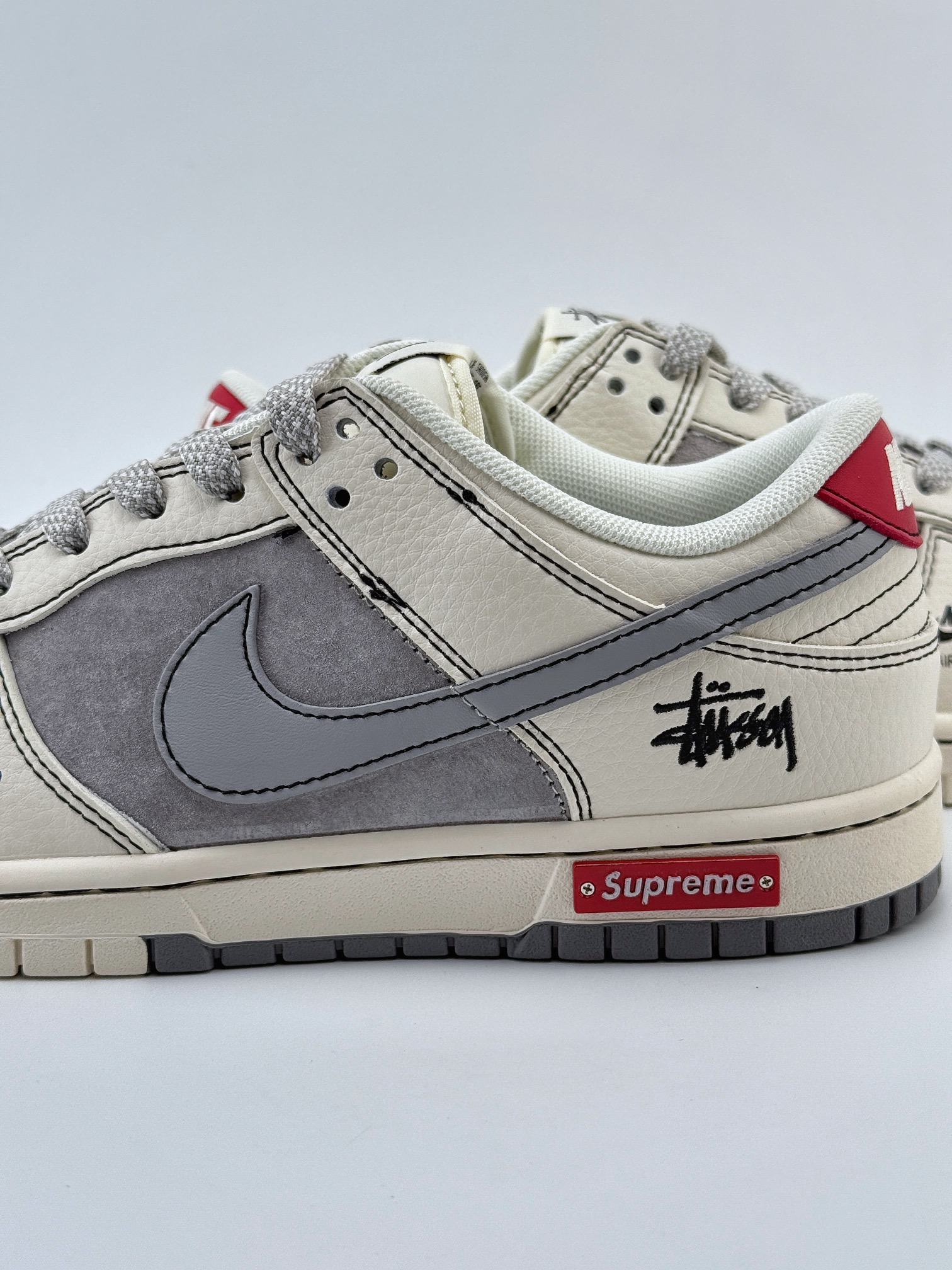 Nike SB Dunk Low x Stussy 米白灰满天星 SJ2068-302