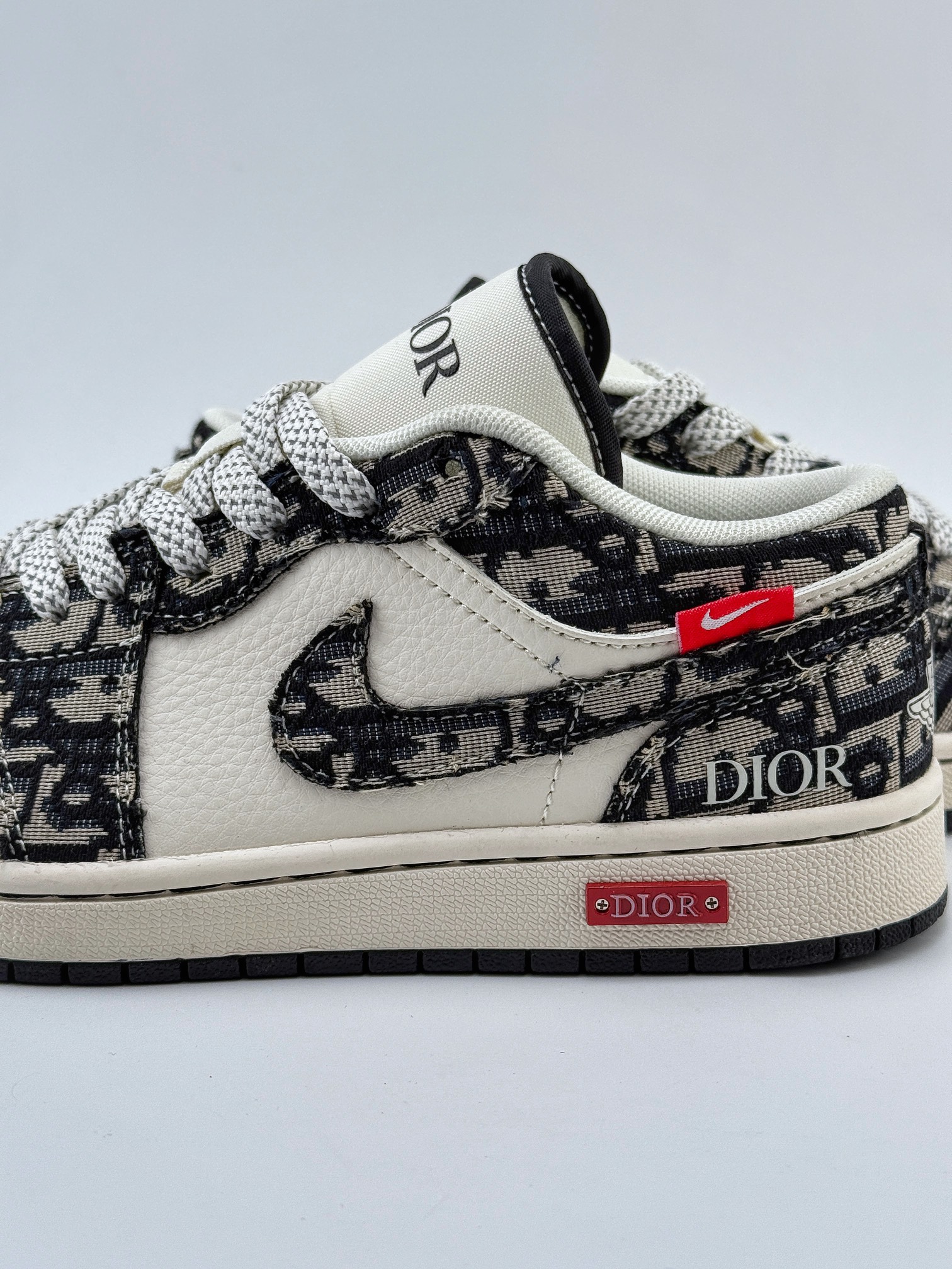 Air Jordan 1 Retro Low x DIOR 黑米小钩满天星 SJ9950-036