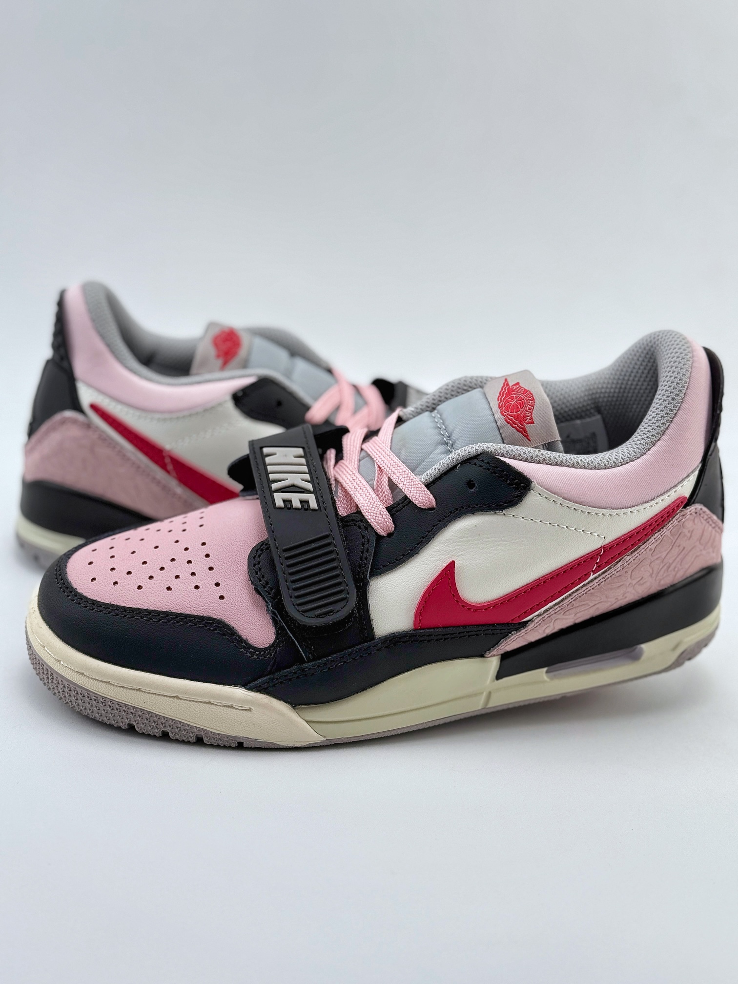 Nike Air Jordan Legacy 312 Low. 瓦奥 ”粉红爆裂纹” 桃粉 CD9054-101