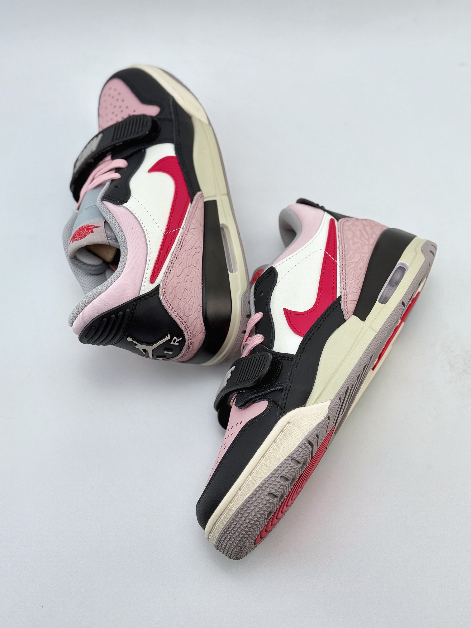 Nike Air Jordan Legacy 312 Low. 瓦奥 ”粉红爆裂纹” 桃粉 CD9054-101