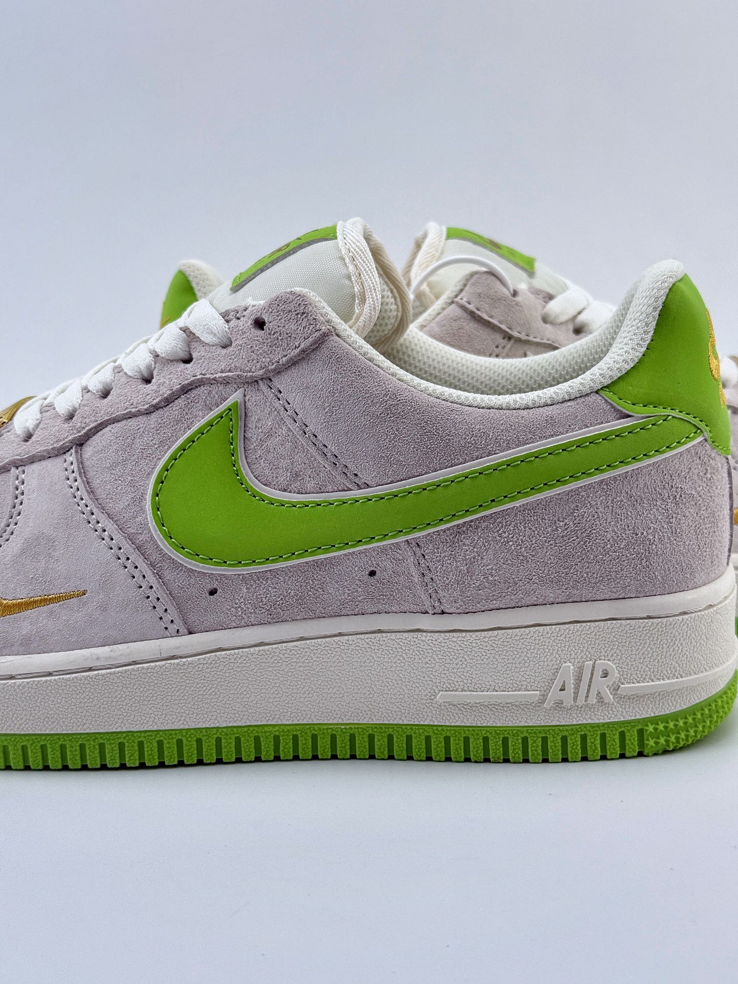 Nike Air Force 1 Low 07 麂皮灰绿 KK5626-320