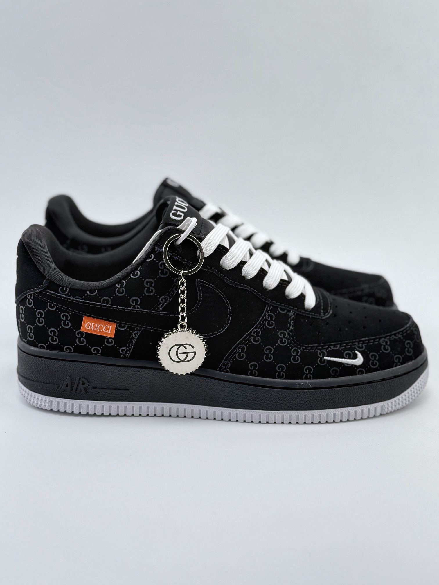 Nike Air Force 1 Low 07 x GUCCI 黑绒暗纹白小钩 KK1988-007