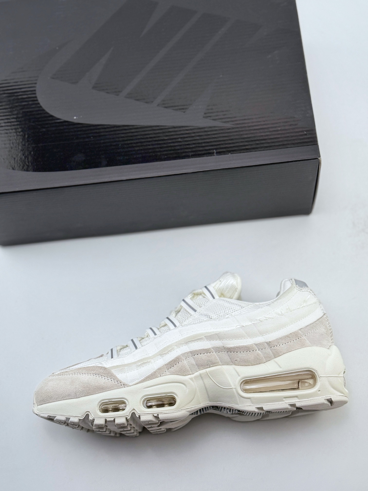 渠道订单NK Air Max 95 x CDG 纯白 全新配色95子弹复古联名减震气垫跑步鞋 CU8406-100