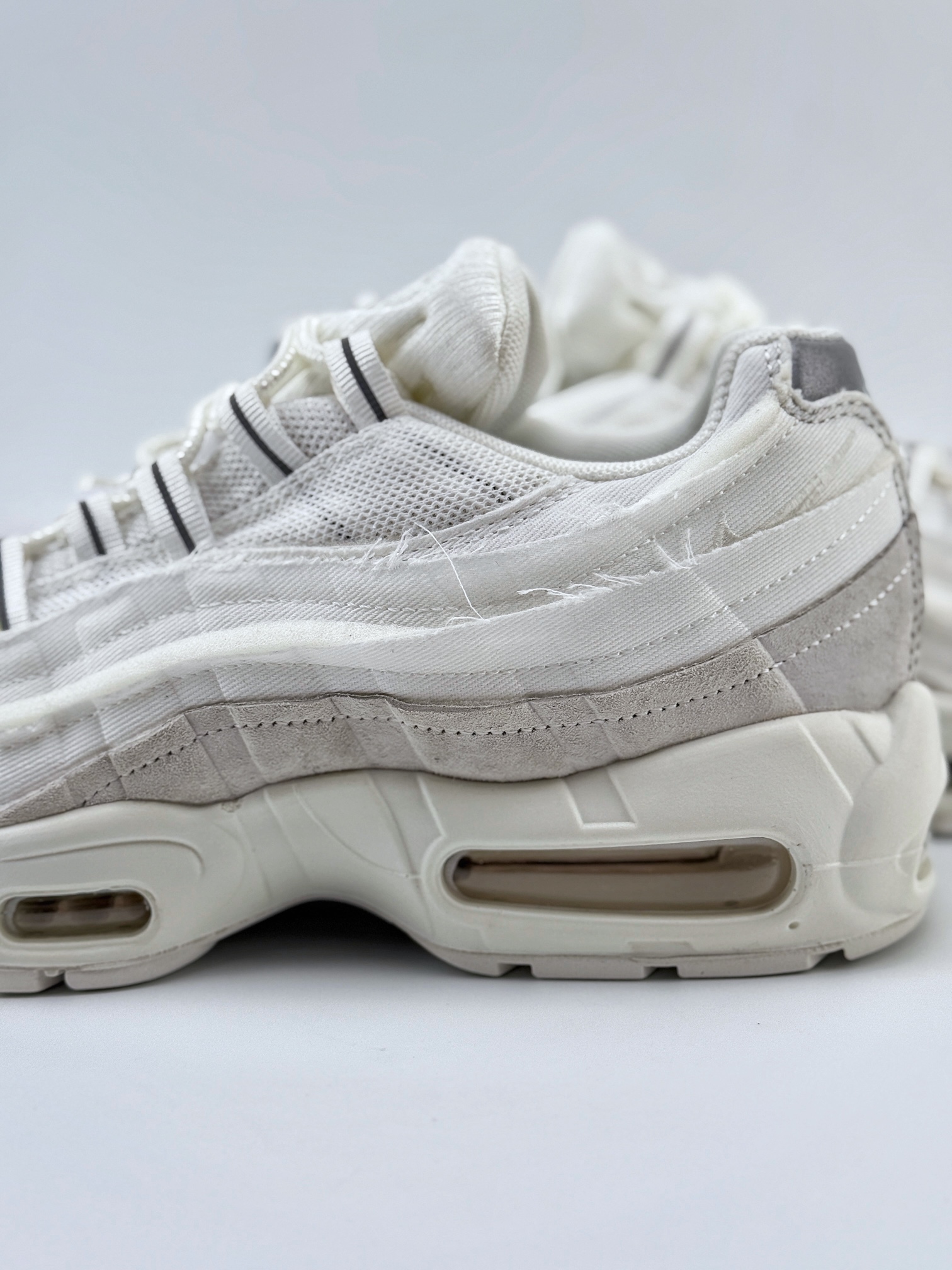 渠道订单NK Air Max 95 x CDG 纯白 全新配色95子弹复古联名减震气垫跑步鞋 CU8406-100