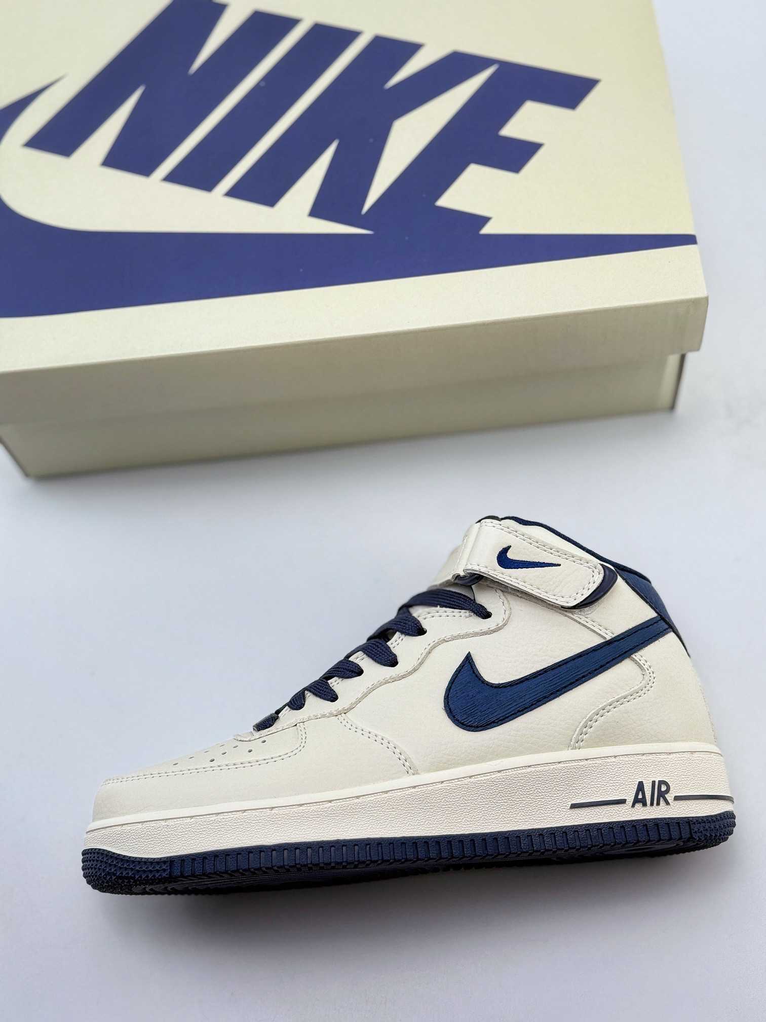 Nike Air Force 1 Mid 07 白藏蓝 PA0920-508