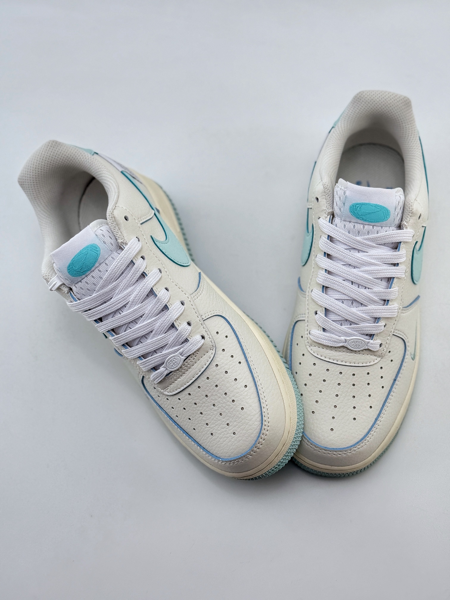 Nike Air Force 1 Low 07 白浅蓝小钩 CW2288-111