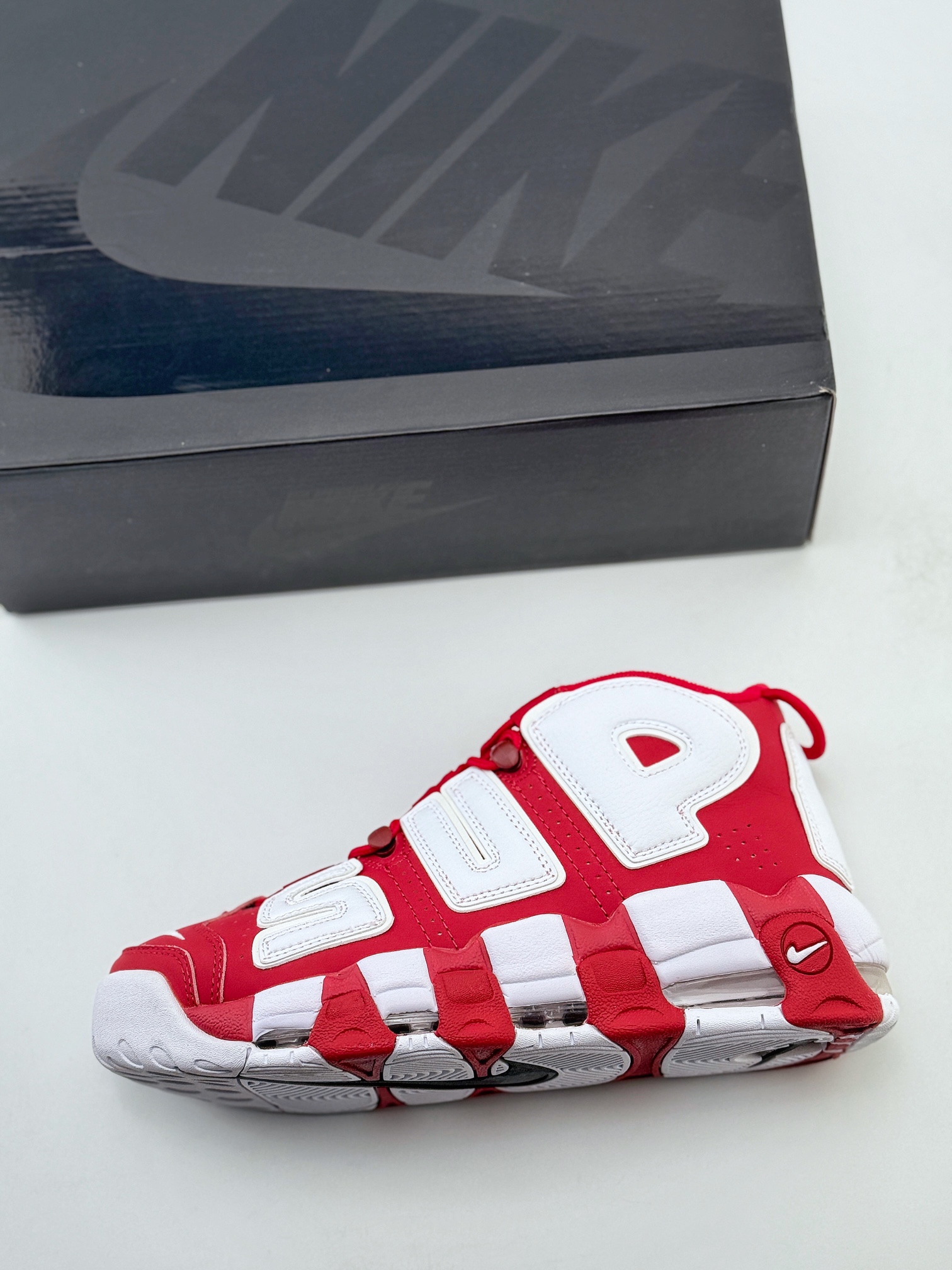 Air More Uptempo x Supreme red 红白 902290-600