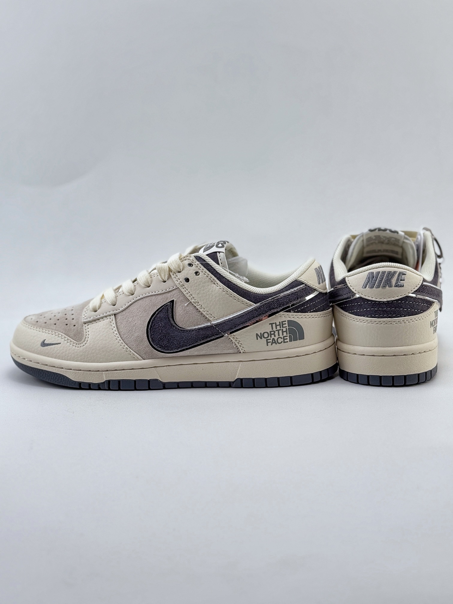 Nike SB Dunk Low x CDG x The North Face 米灰小钩 DQ1098-513