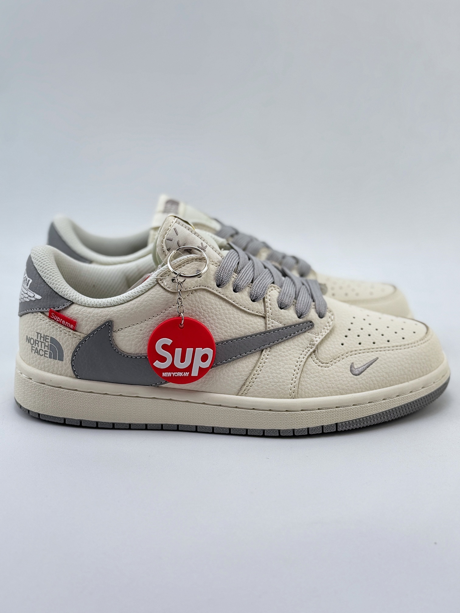 Travis Scott x Nike Air Jordan 1 Low x Supreme x The North Face Air Jordan 1 Low 反转米灰小钩满天星倒钩 XZ3398-003