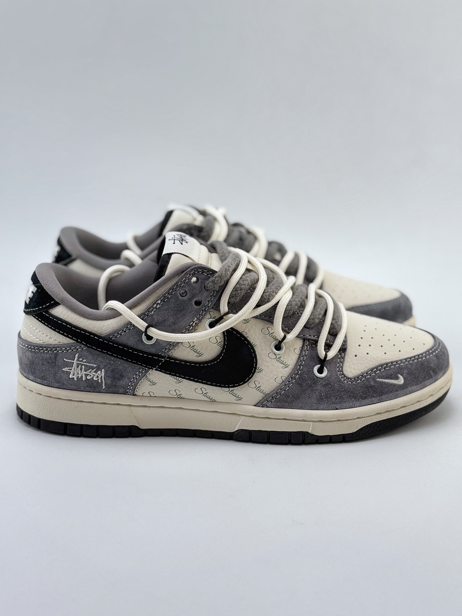 Nike SB Dunk Low x Stussy 米灰黑绑带 SJ2068-305