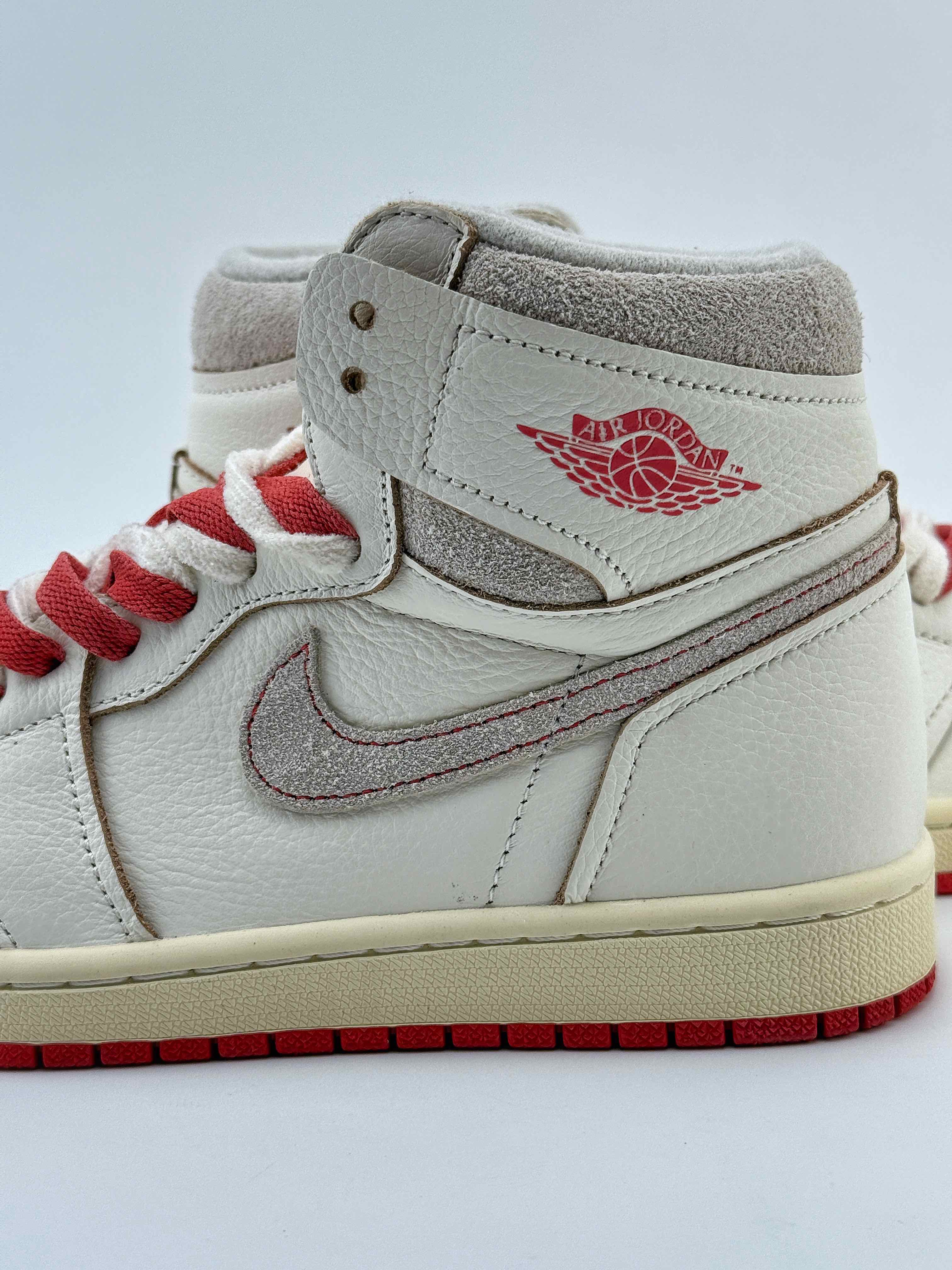 莞产原底面 市售性价比之王 Air Jordan 1 Retro High OG ”Sail/Cinnabar” 米橙 DB4612-100