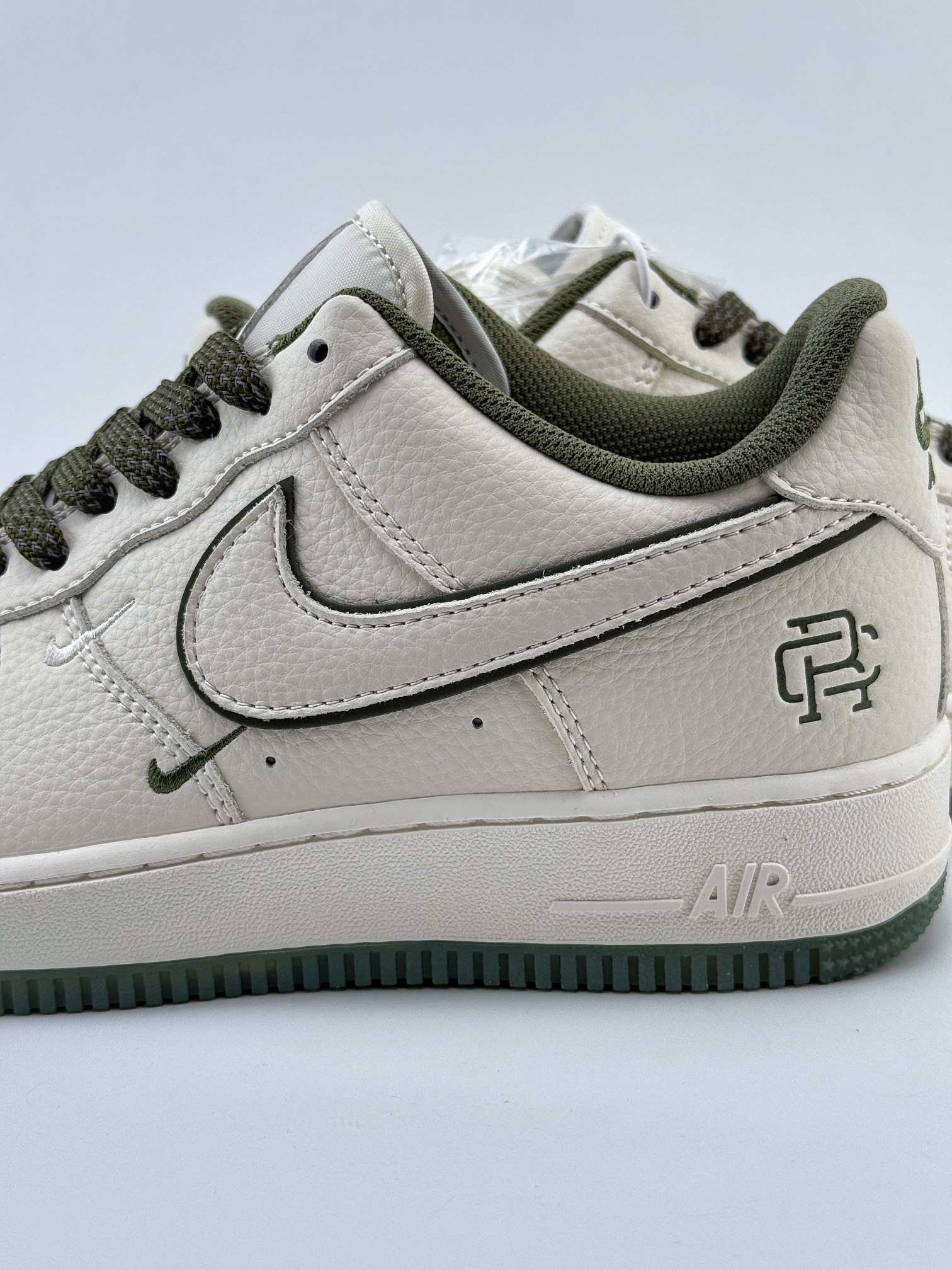 Nike Air Force 1 Low 07 x Reigning Champ 米绿双小钩 RC2369-173