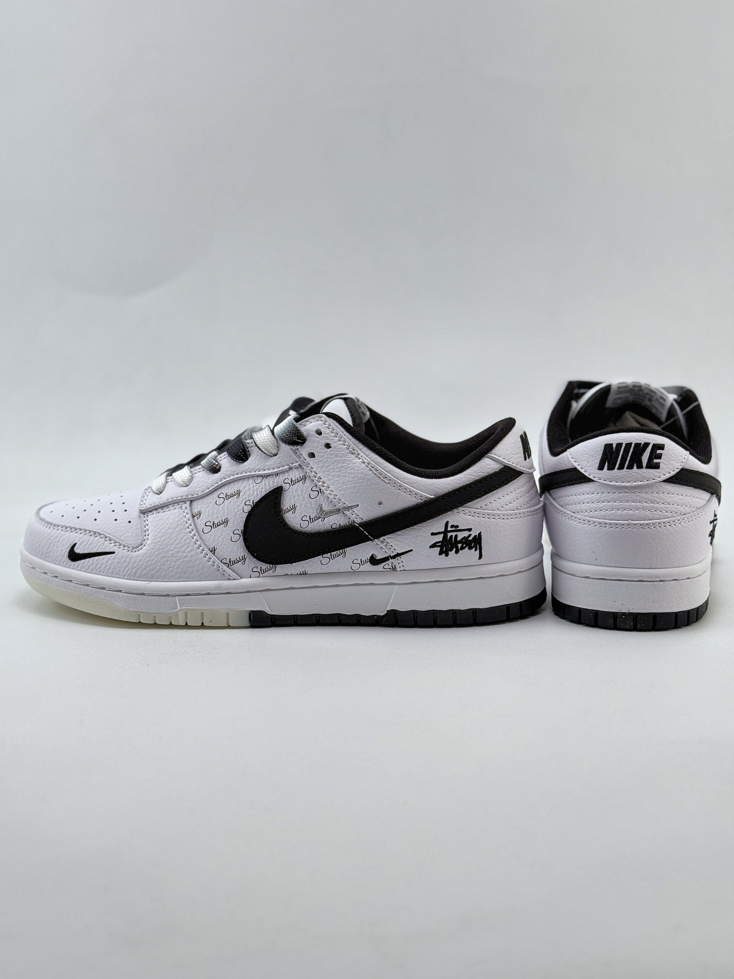 Nike SB Dunk Low x Stussy 白黑三小钩 NK3638-045