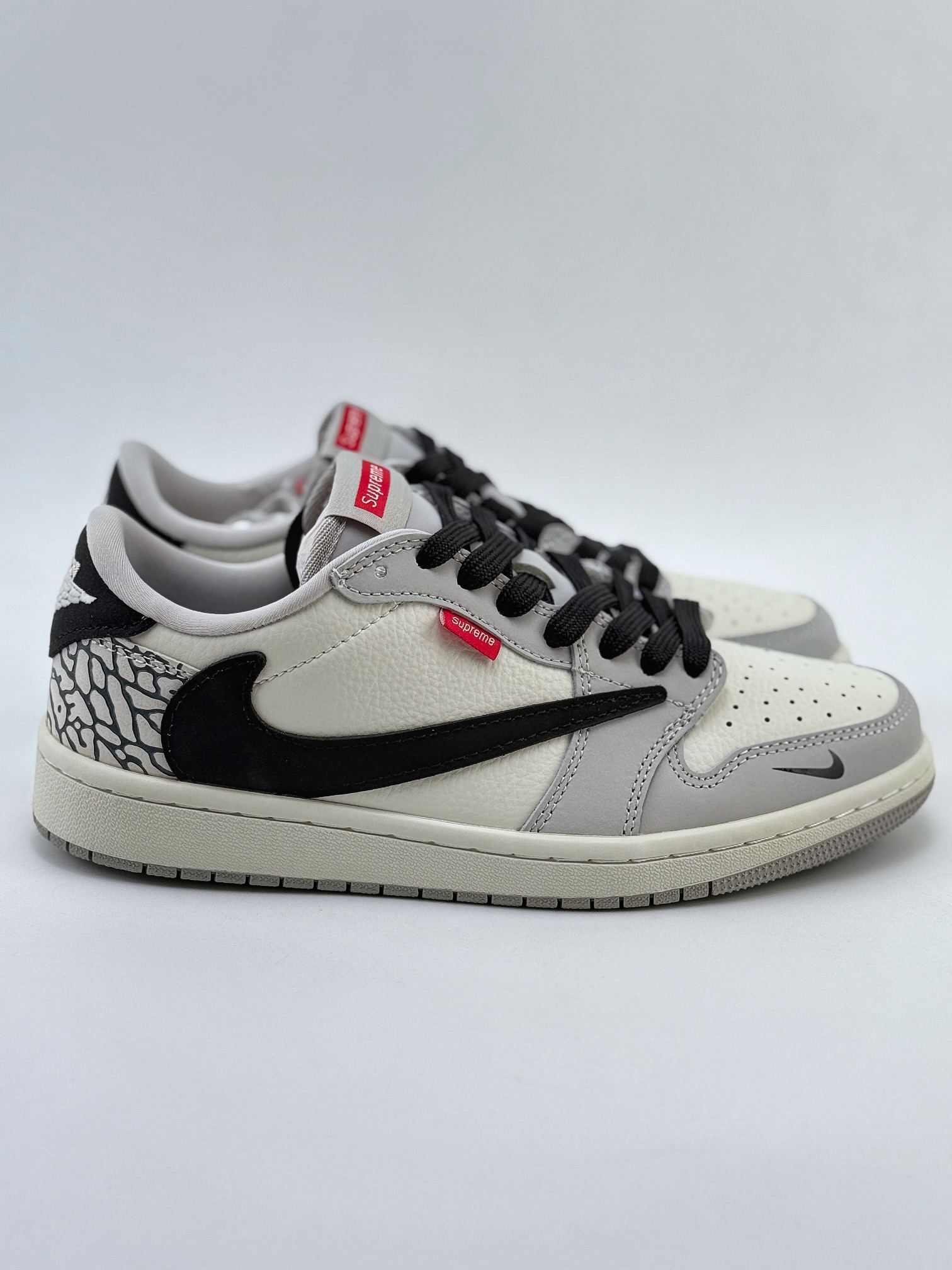 Travis Scott x Nike Air Jordan 1 Low x Supreme Air Jordan 1 Low 反转米黑灰小钩爆裂纹倒钩 JH6089-003