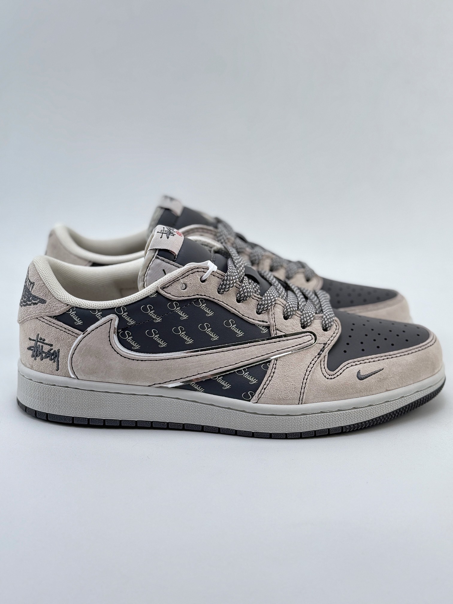 Travis Scott x Nike Air Jordan 1 Low x Stussy Air Jordan 1 Low 反转翻毛深空灰满天星倒钩 XZ3398-002