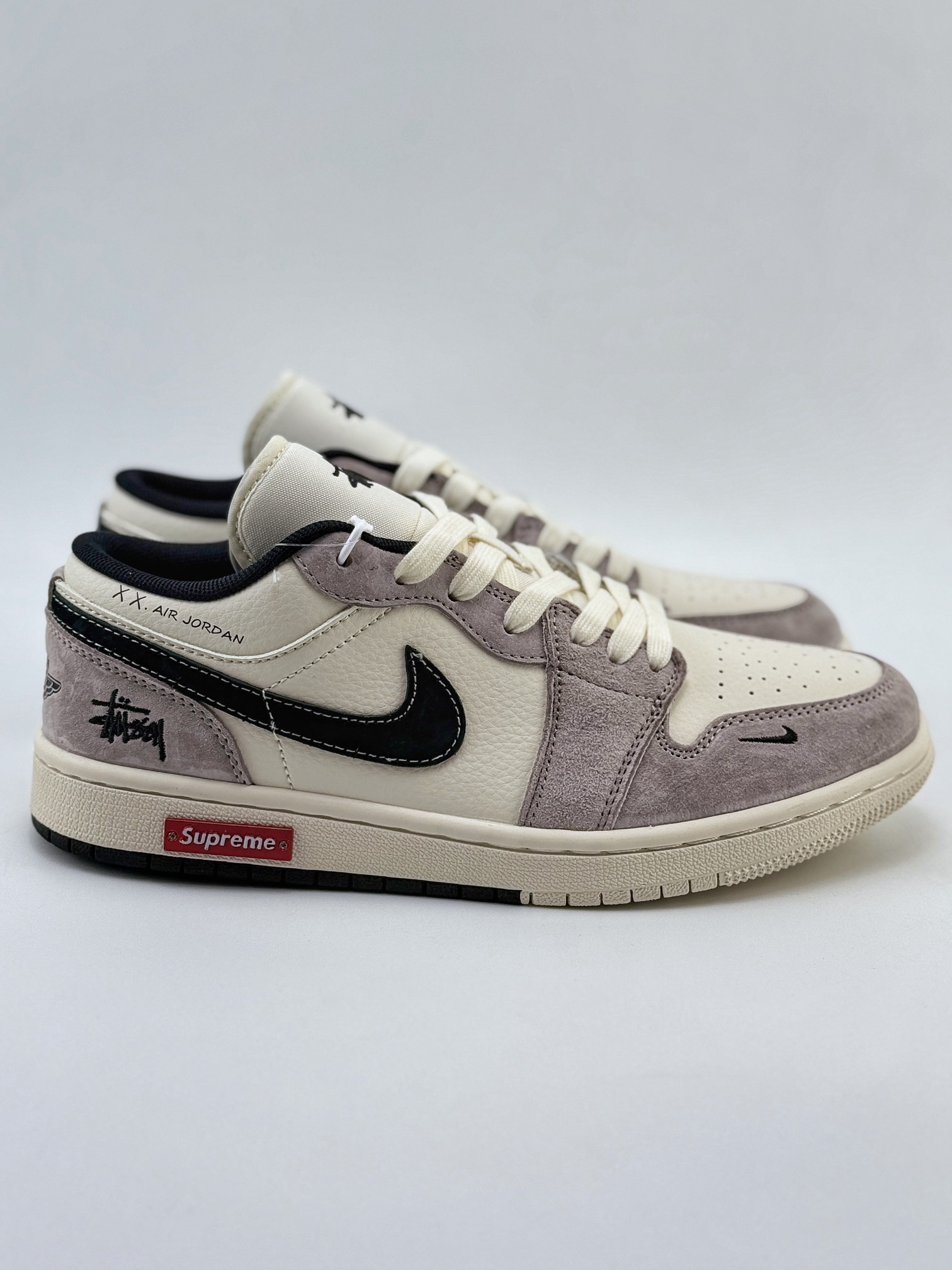 Air Jordan 1 Retro Low x Supreme x Stussy 米黑小钩 SJ9950-034