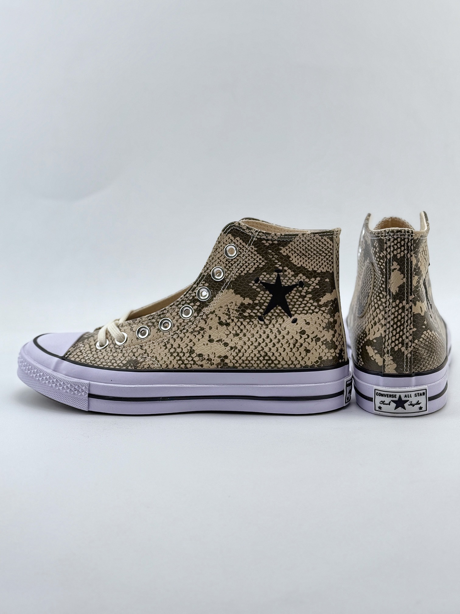 Stussy x Converse Chuck Taylor 蛇纹米棕