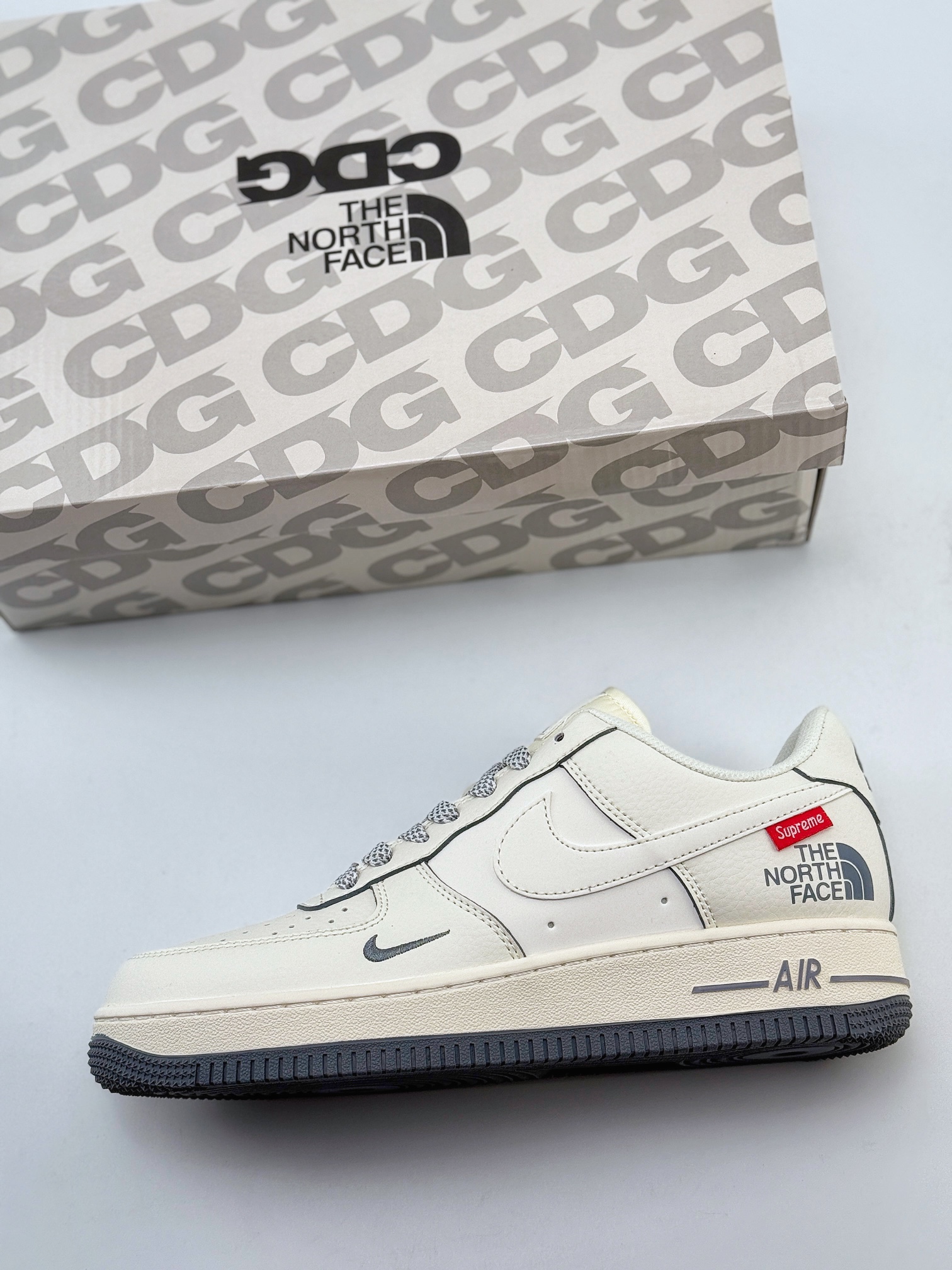 Nike Air Force 1 Low 07 x The North Face 米白灰小钩满天星 XZ1996-710