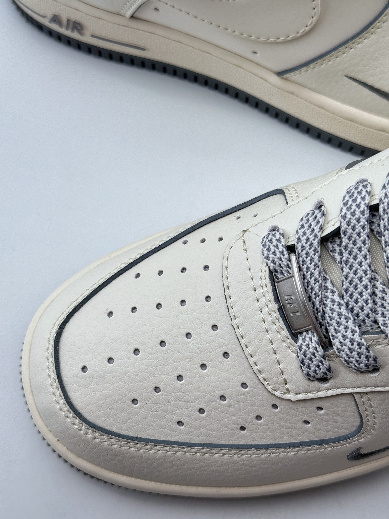 Nike Air Force 1 Low 07 x The North Face 米白灰小钩满天星 XZ1996-710