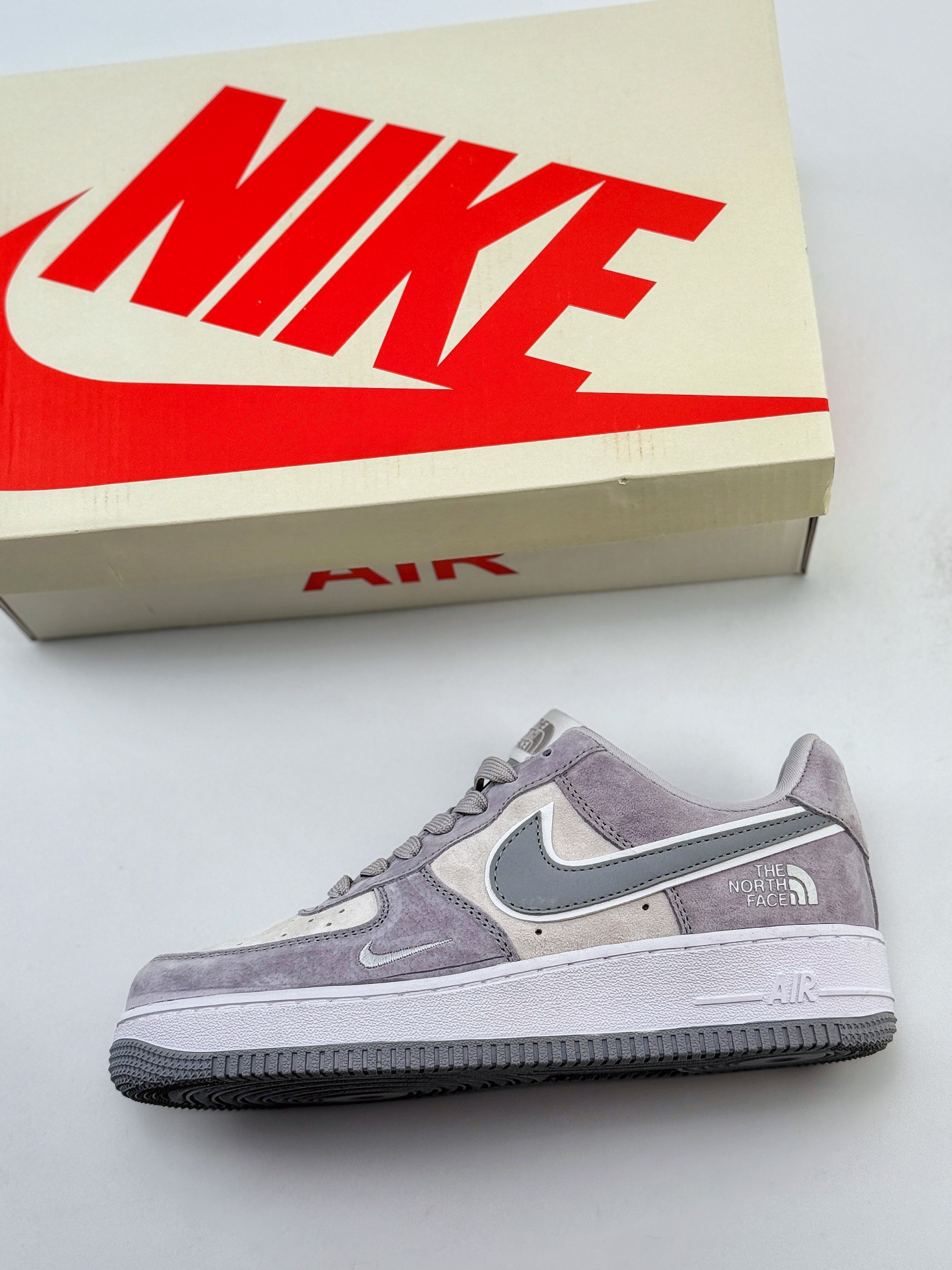 Nike Air Force 1 Low 07 x The North Face 翻毛灰 KK3333-004