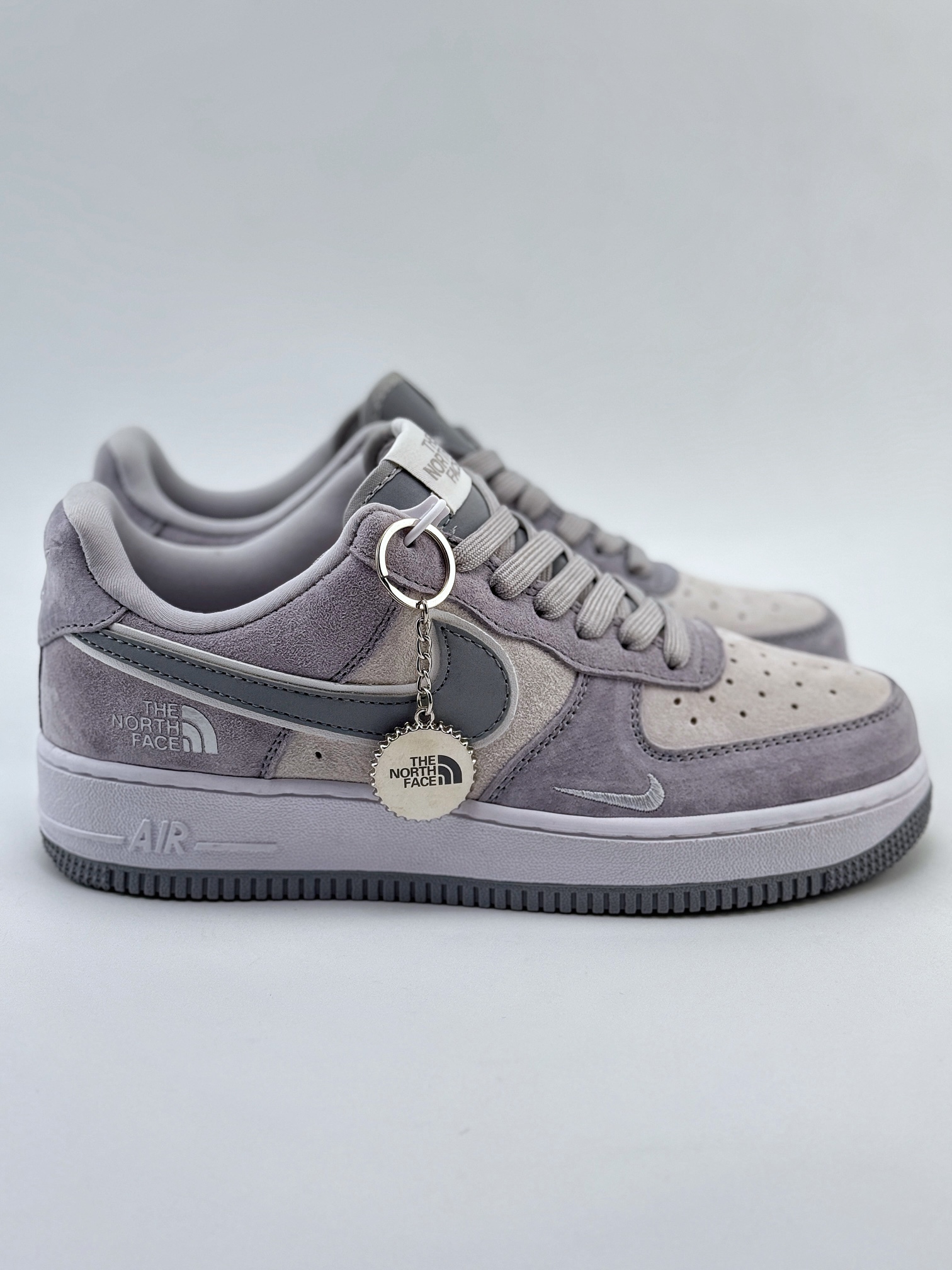 Nike Air Force 1 Low 07 x The North Face 翻毛灰 KK3333-004