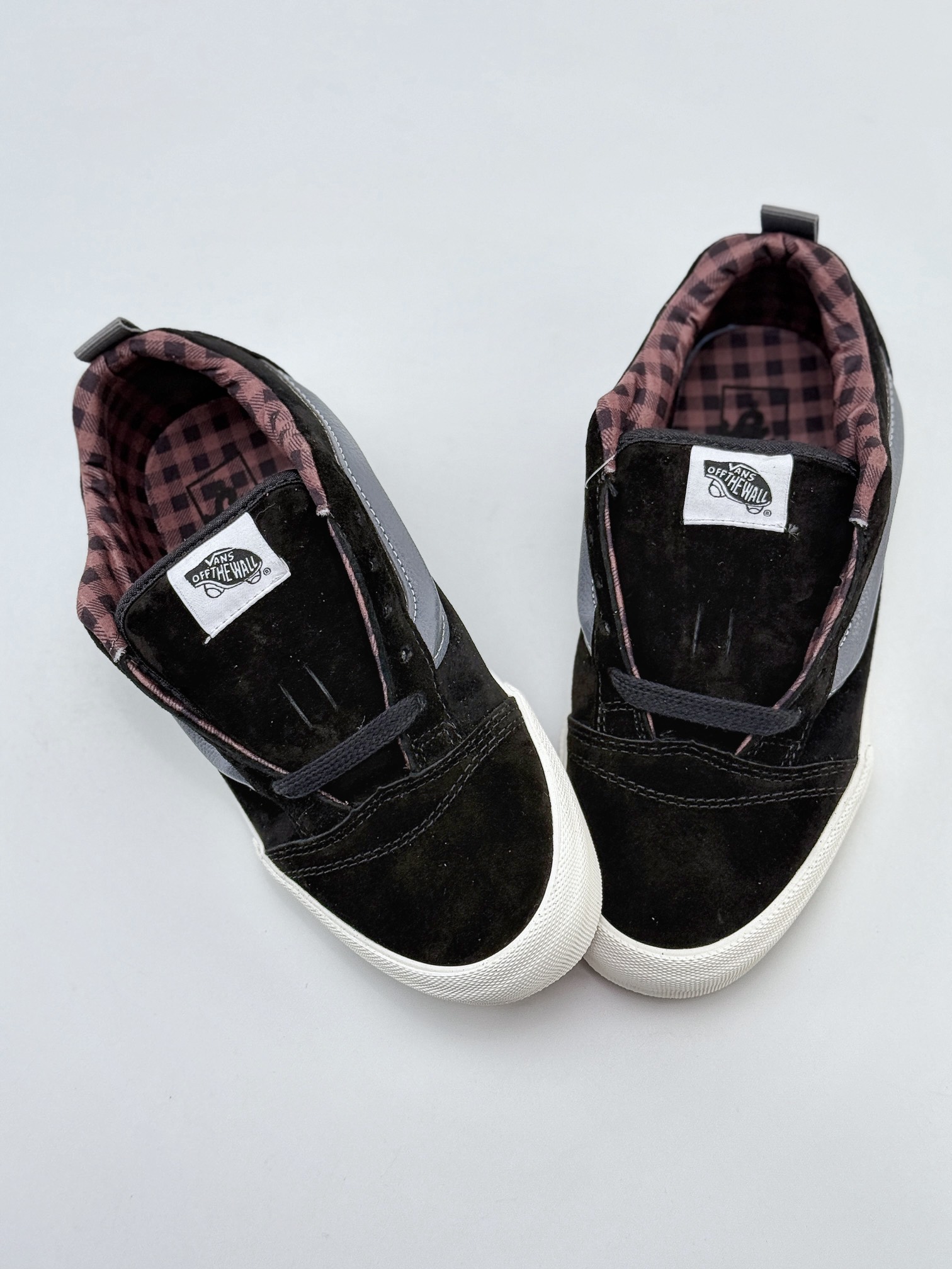 Vans Knu Skool 舒适百搭 防滑耐磨 低帮 板鞋 男女款 黑色 内里棕格 VN000CS0239