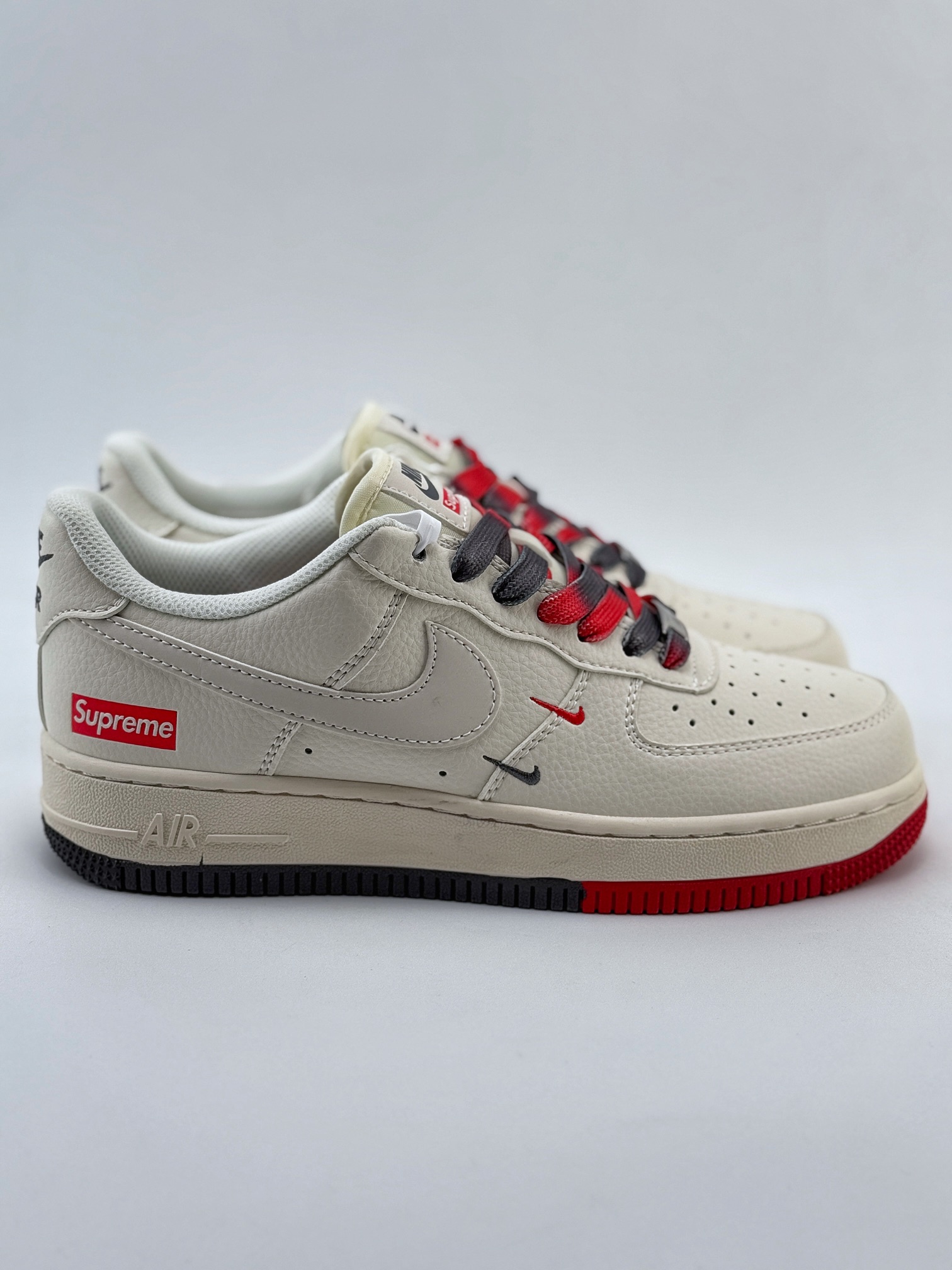 Nike Air Force 1 Low 07 x Supreme 米白双小钩 XZ6188-228