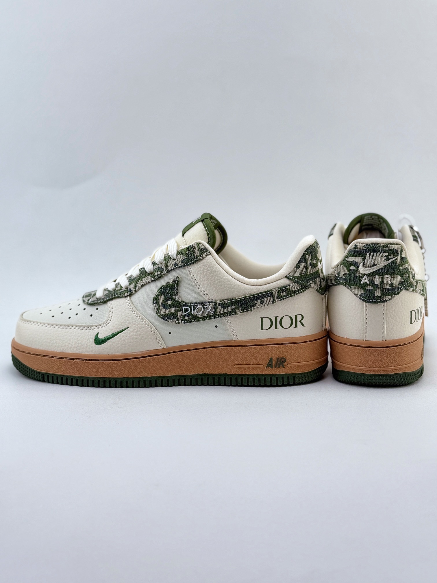 Nike Air Force 1 Low 07 x DIOR 米白绿小钩 KK1988-010