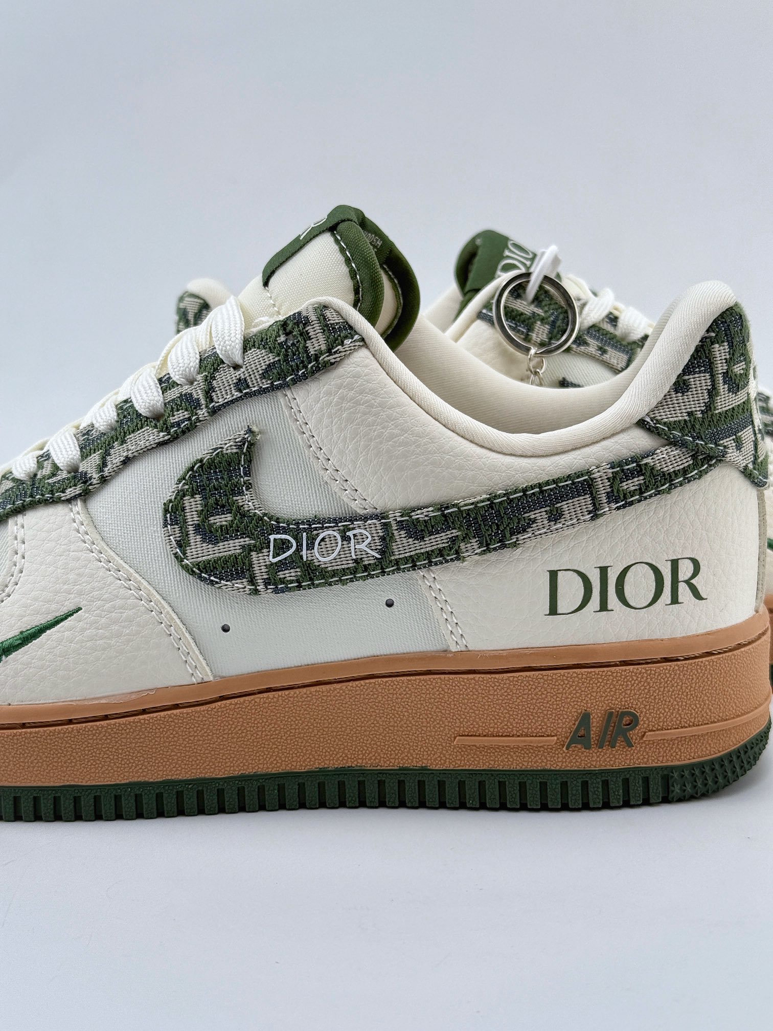 Nike Air Force 1 Low 07 x DIOR 米白绿小钩 KK1988-010