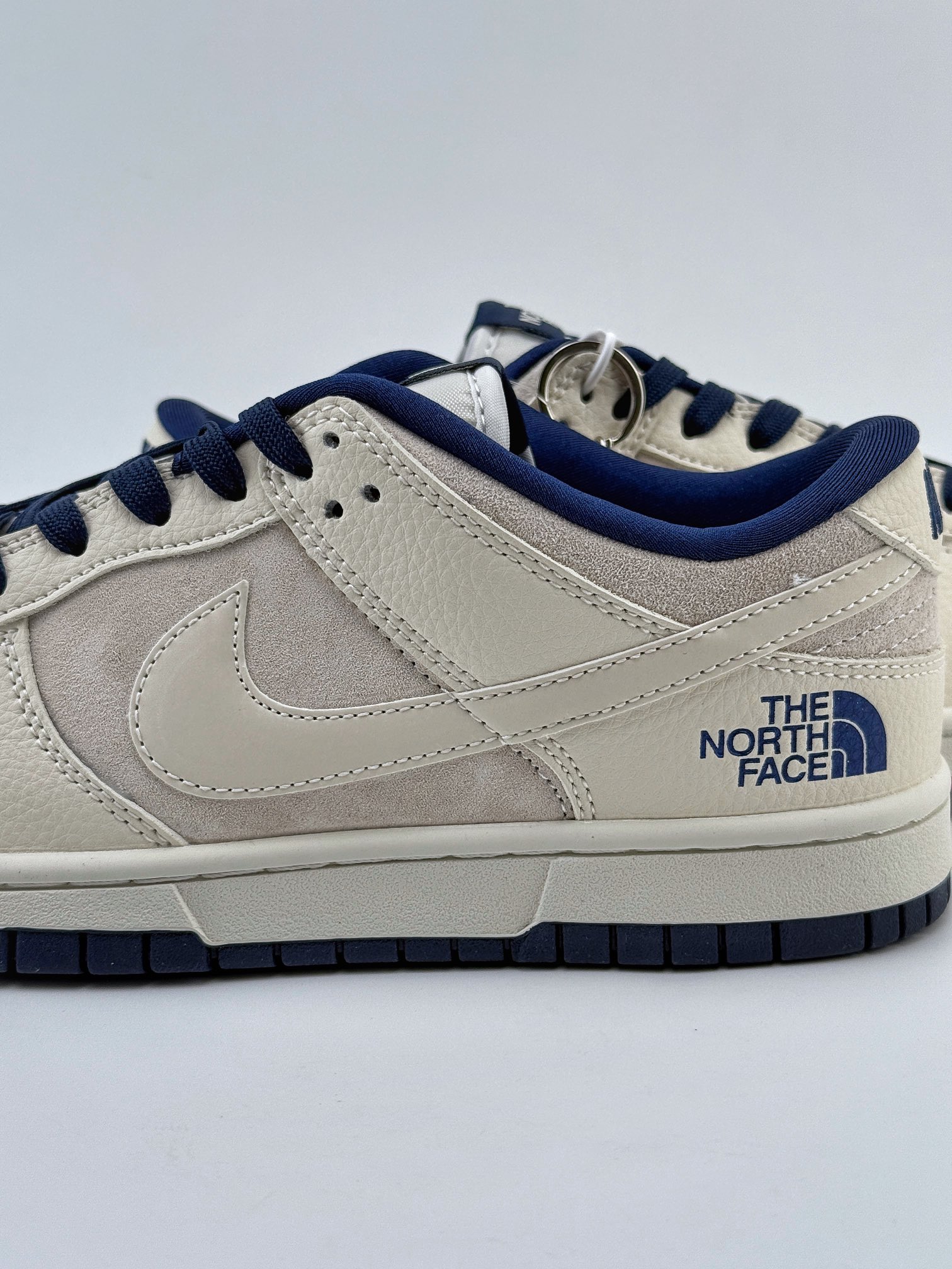 Nike SB Dunk Low x The North Face 米白蓝小钩 KK1333-006