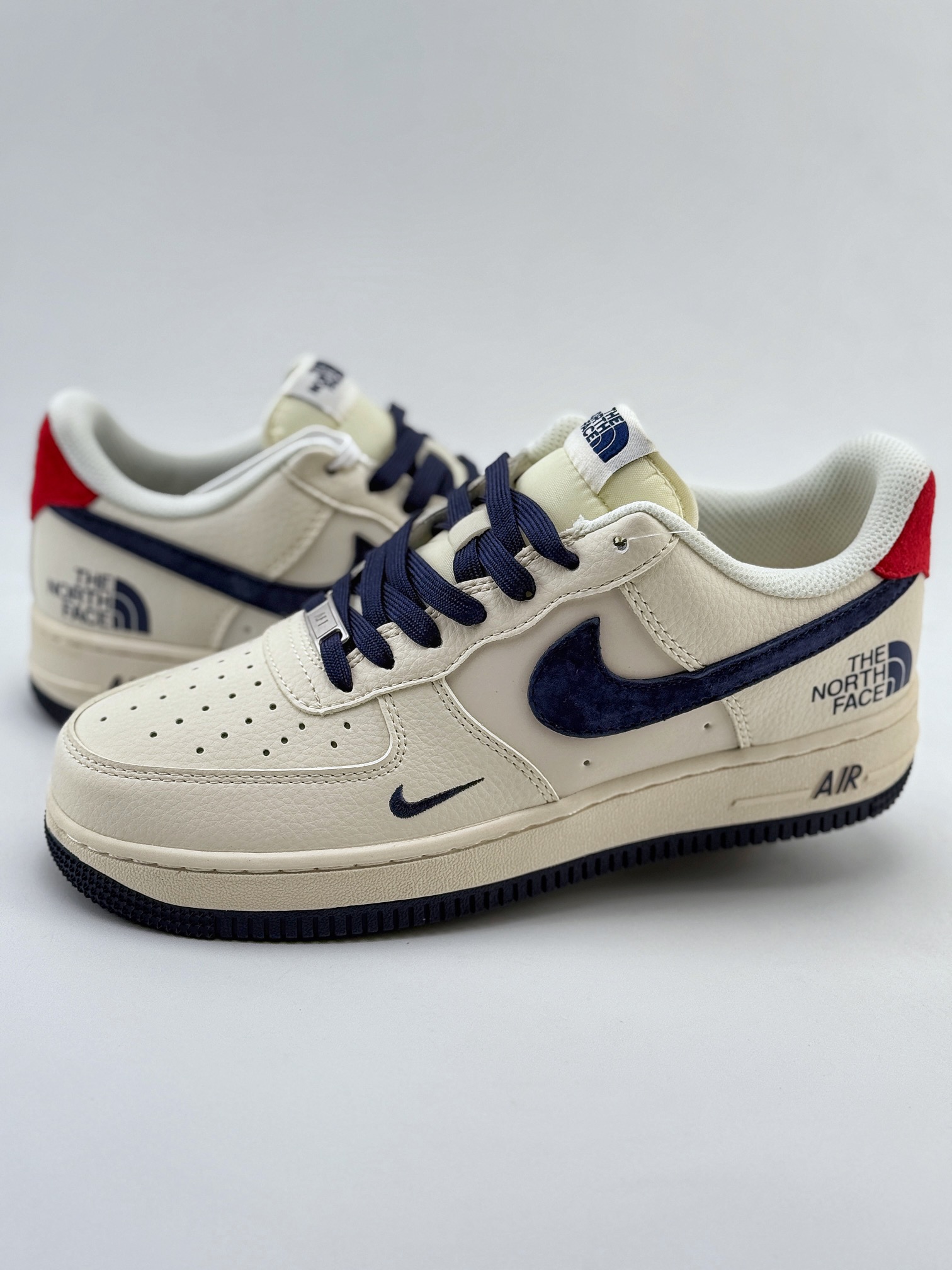 Nike Air Force 1 Low 07 x The North Face 白蓝红小钩 XZ6188-016