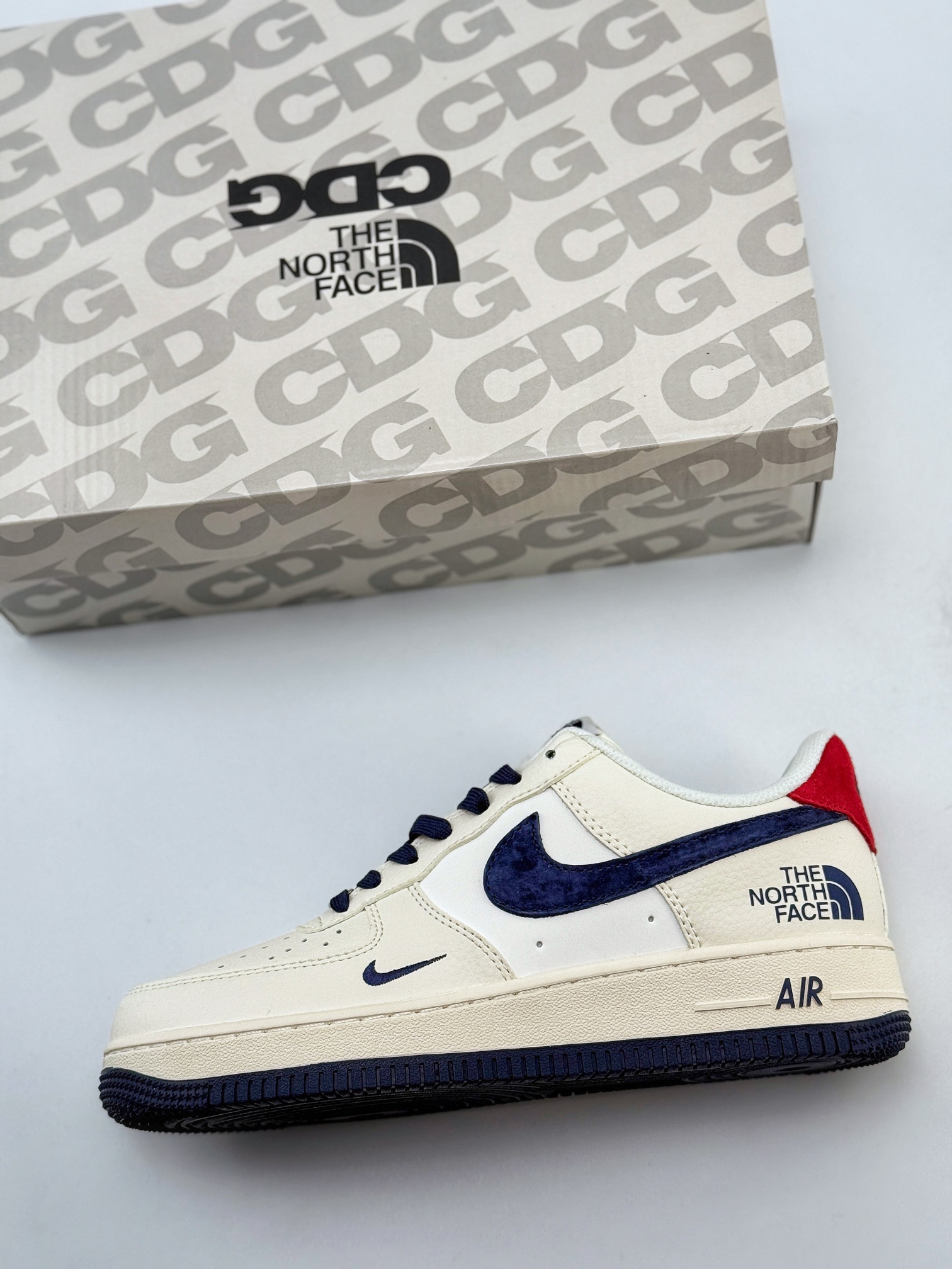 Nike Air Force 1 Low 07 x The North Face 白蓝红小钩 XZ6188-016