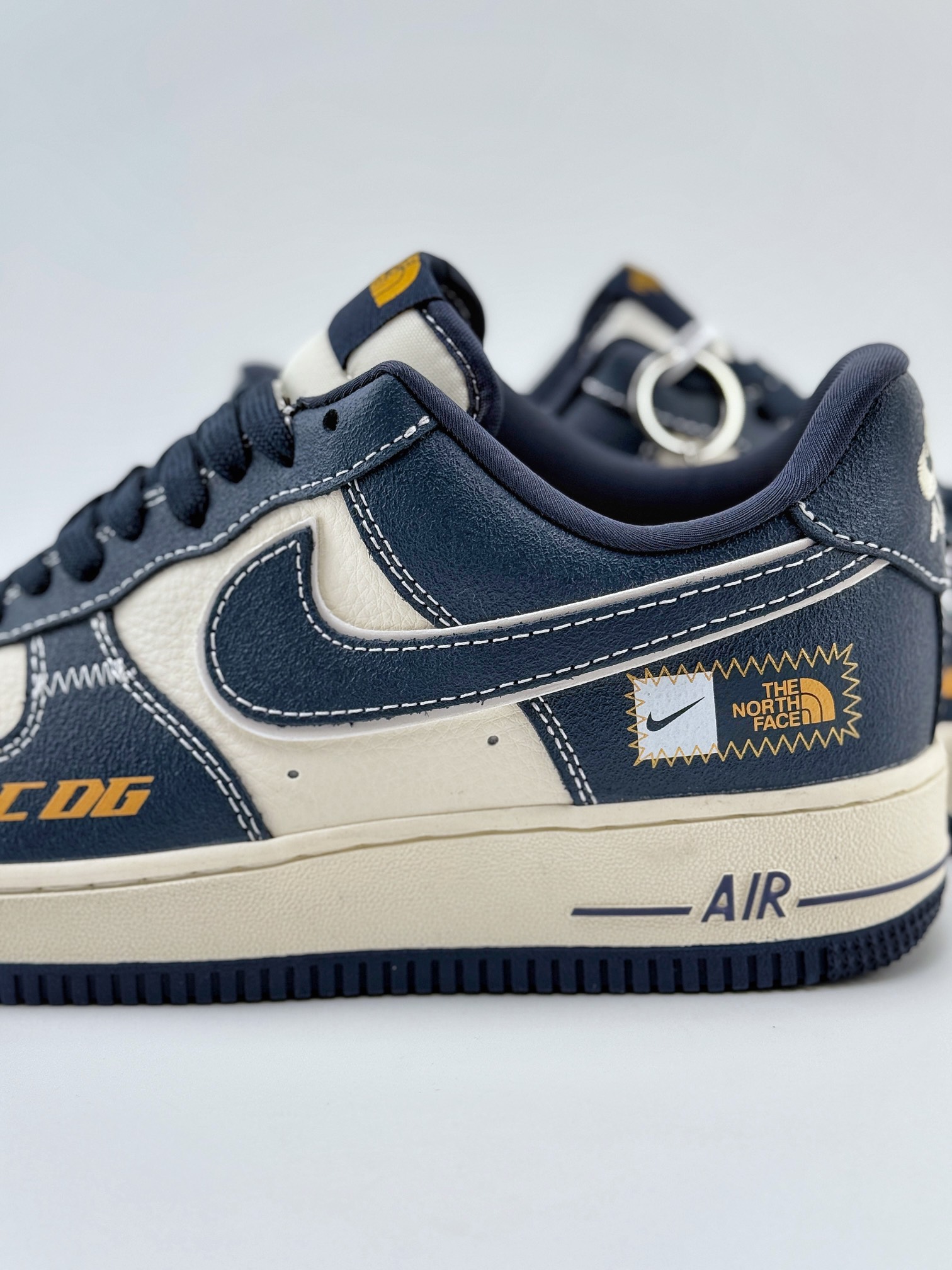 Nike Air Force 1 Low 07 x The North Face 米藏蓝 KK1988-014