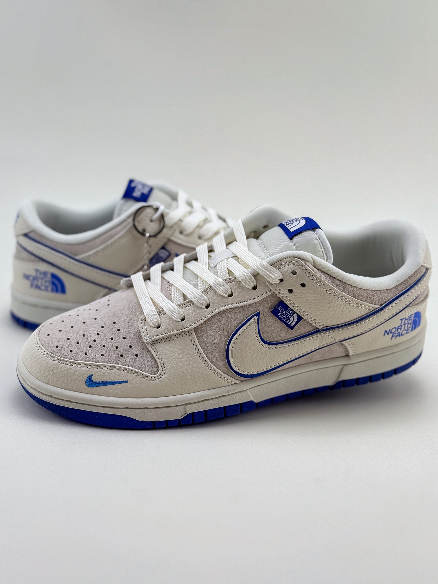 Nike SB Dunk Low x The North Face 白蓝小钩 KK1333-007