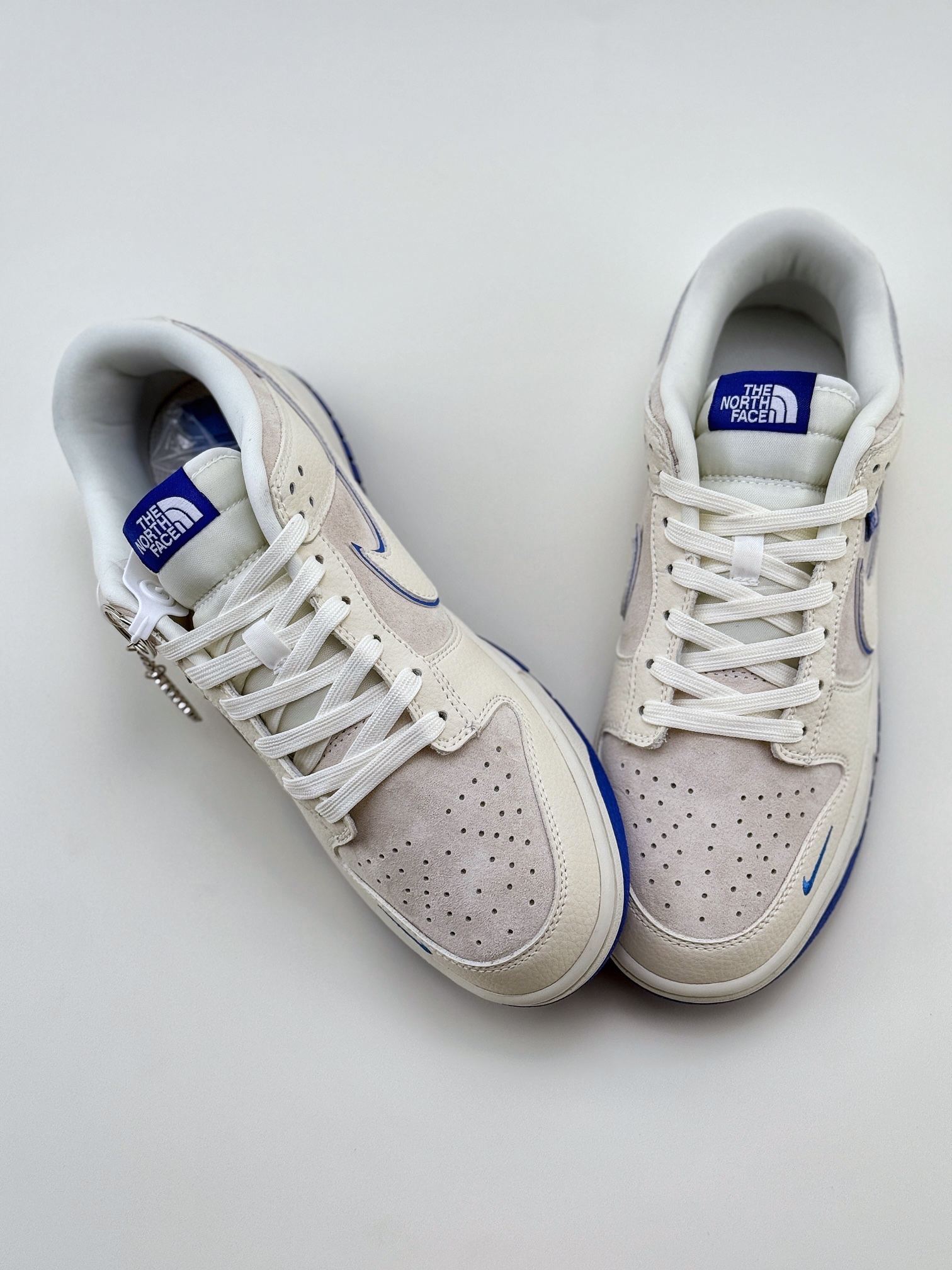 Nike SB Dunk Low x The North Face 白蓝小钩 KK1333-007