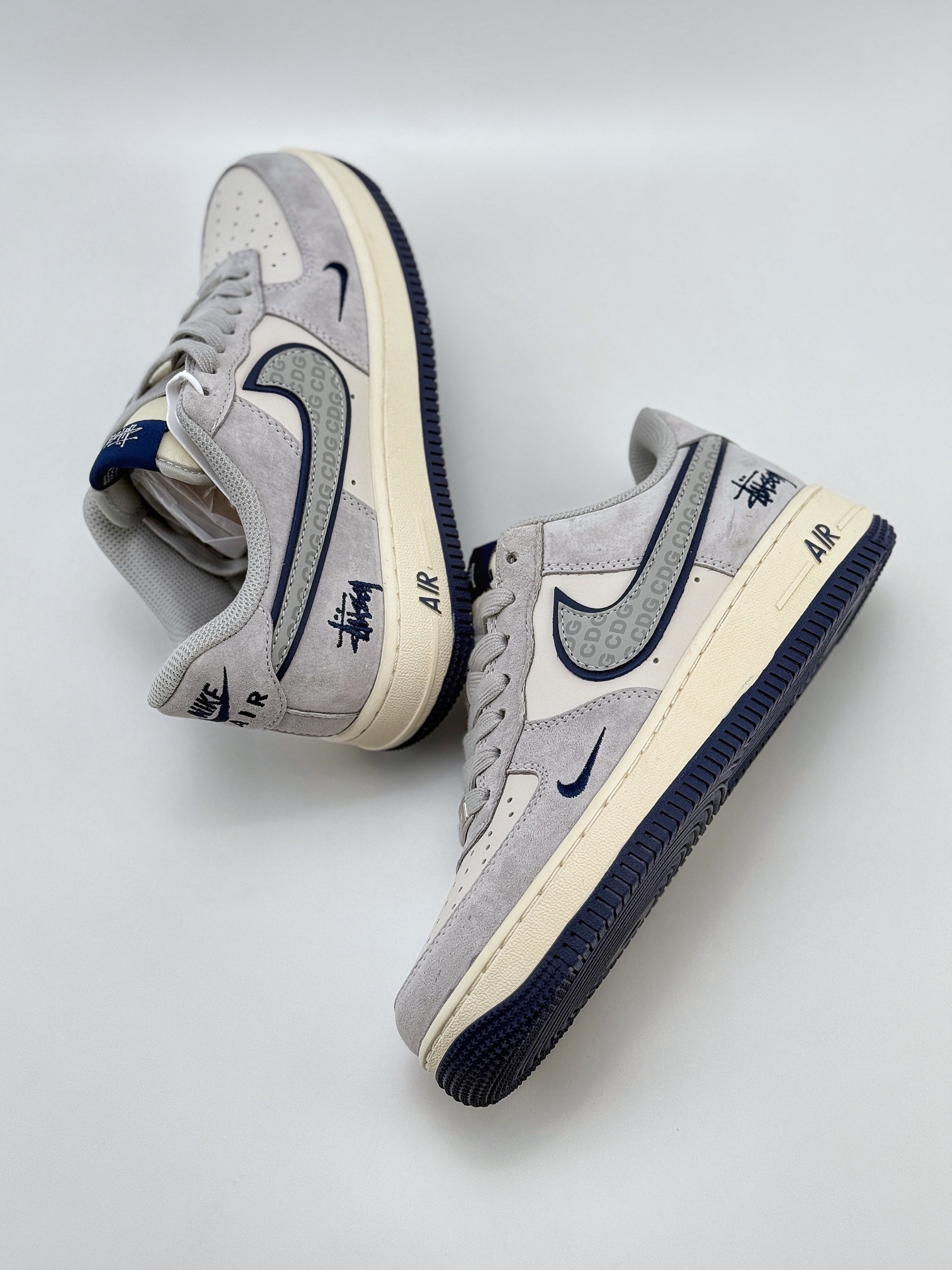 Nike Air Force 1 Low 07 x Stussy 米灰蓝翻毛小钩 XZ3318-028